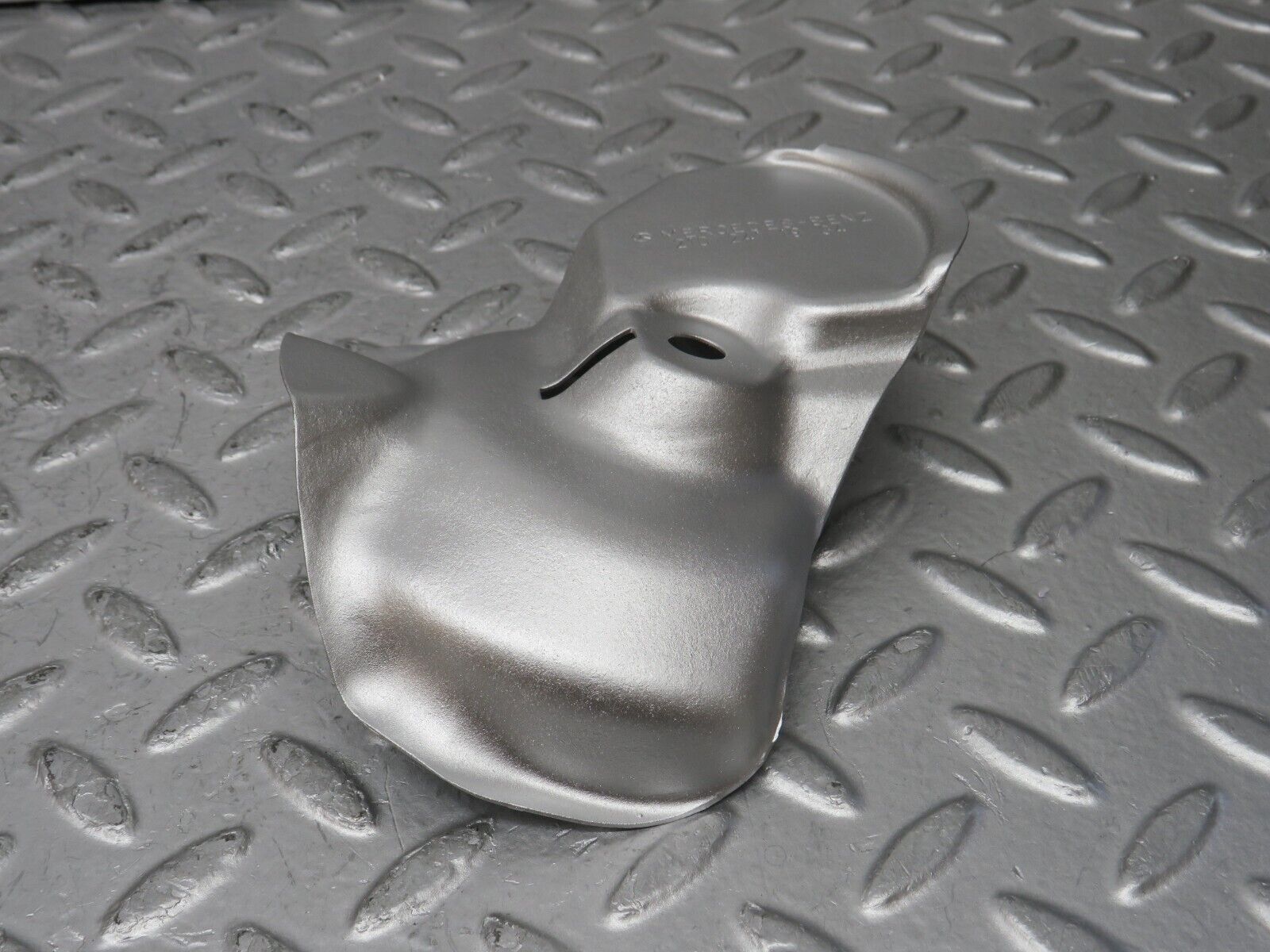 35034 Mercedes-Benz W210 320E Engine Mount Bracket Heat Shield Right 210241193