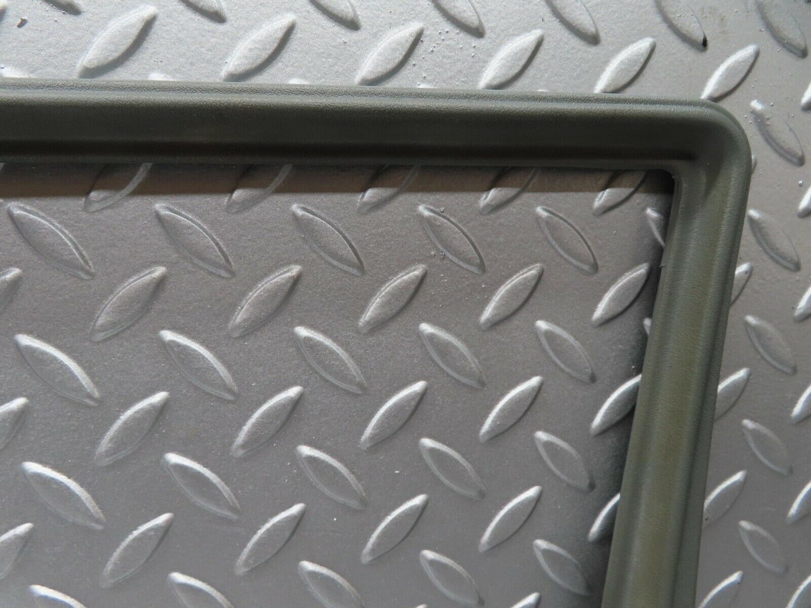 16374 Mercedes-Benz W124 260E Front Right Door Window Frame Trim Cover