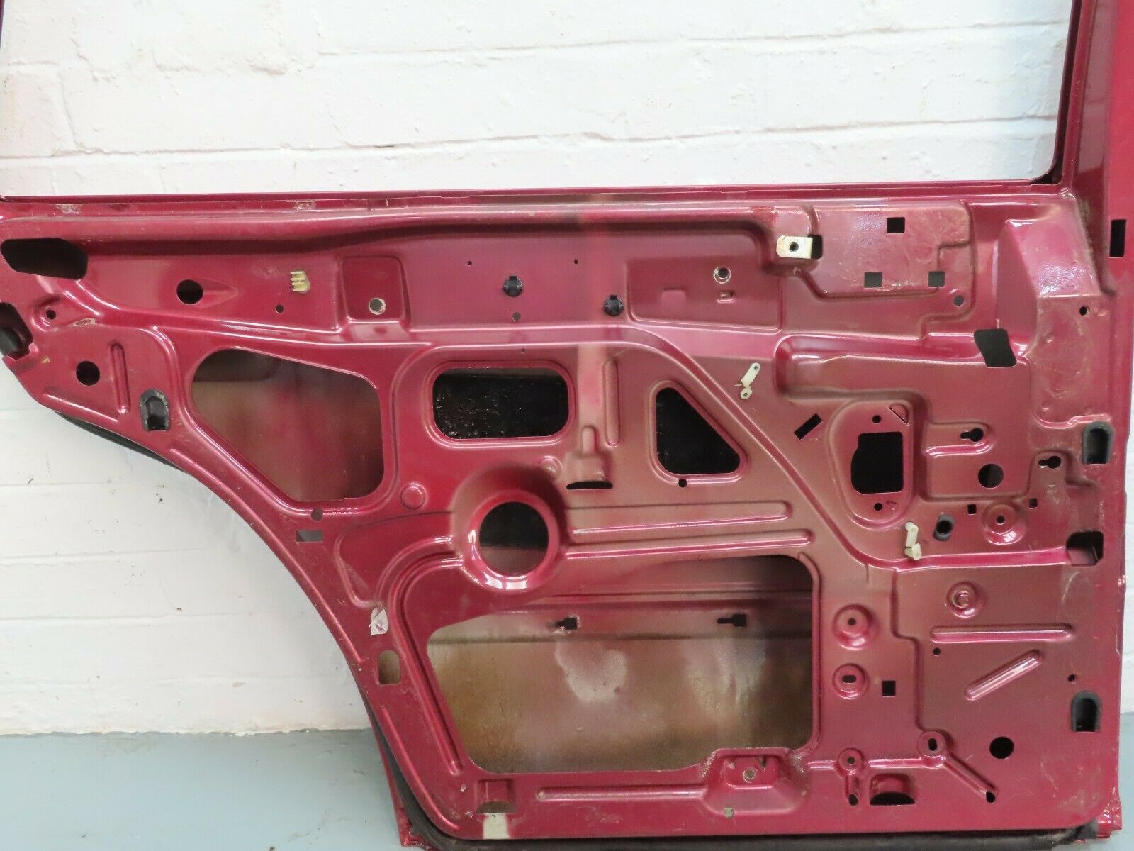 6694 Mercedes-Benz S124 E220 Wagon Rear Left Door