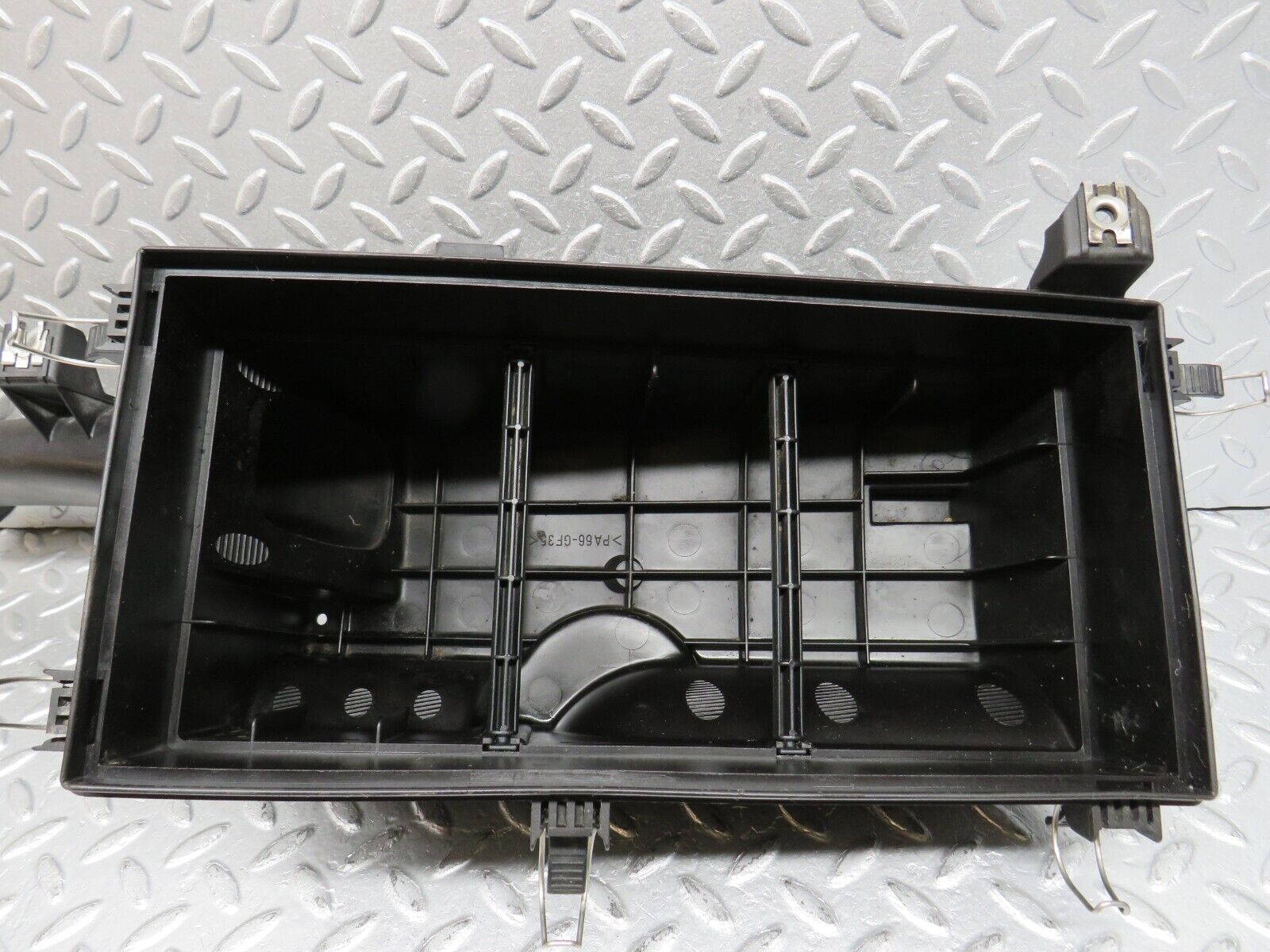 39673 Mercedes-Benz R129 320SL Coupe Air Filter Box Housing 1040900501 4616885903