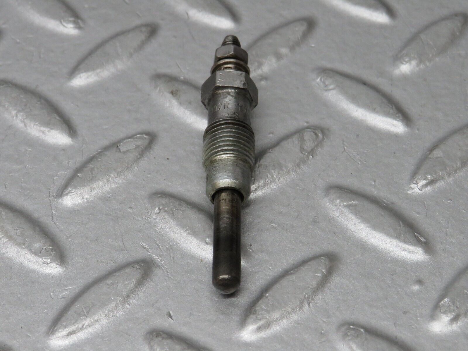 35887 Mercedes-Benz 240D OM616.912 Glow Plug NGK Y-902R