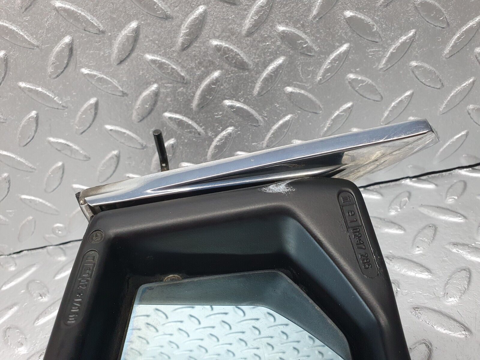 40759 Mercedes-Benz W123 300D Chrome Wing Mirror Right Side 1238110461