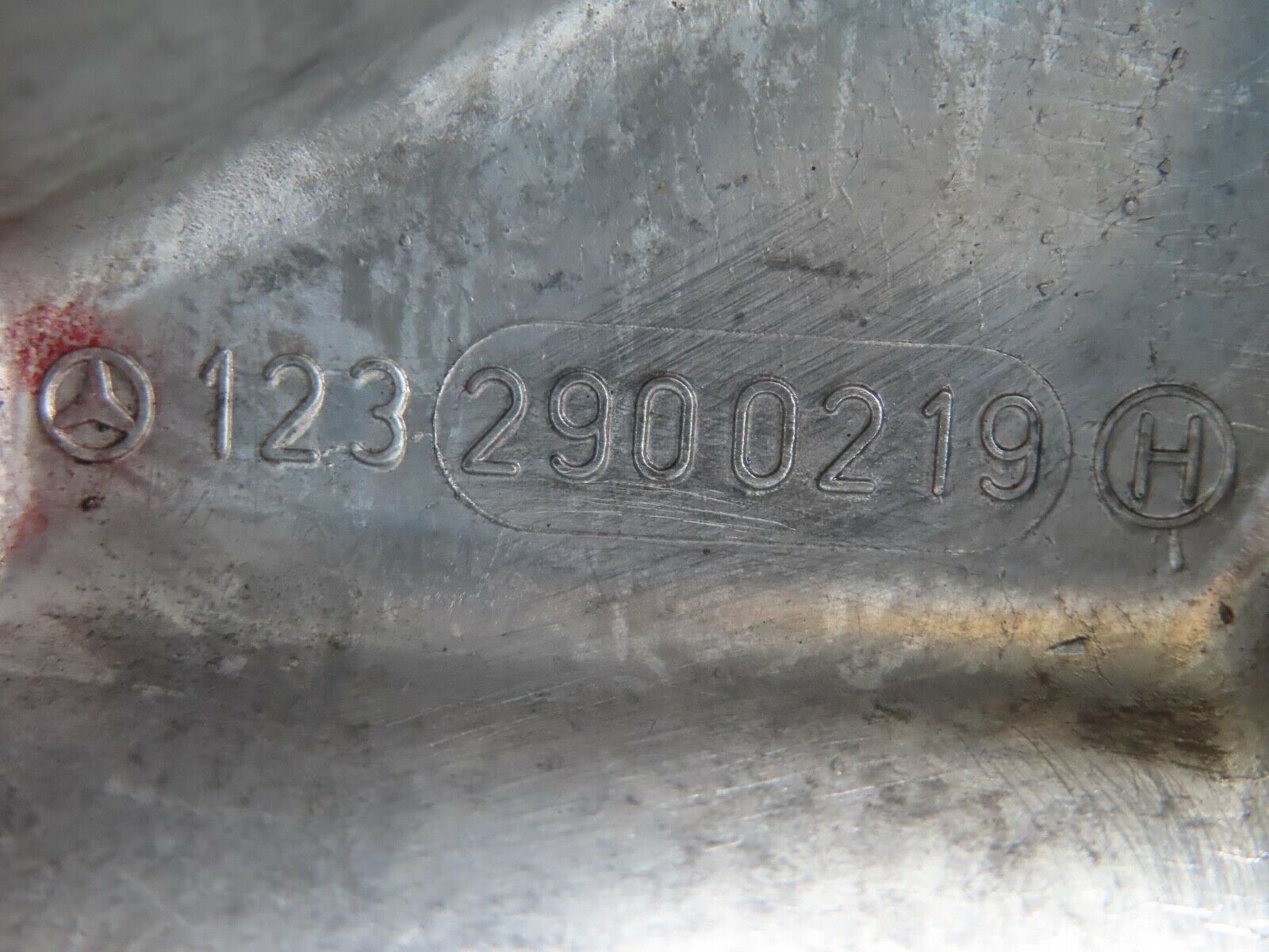 16012 Mercedes-Benz W123 280E Brake Pedal Bracket 1232900219