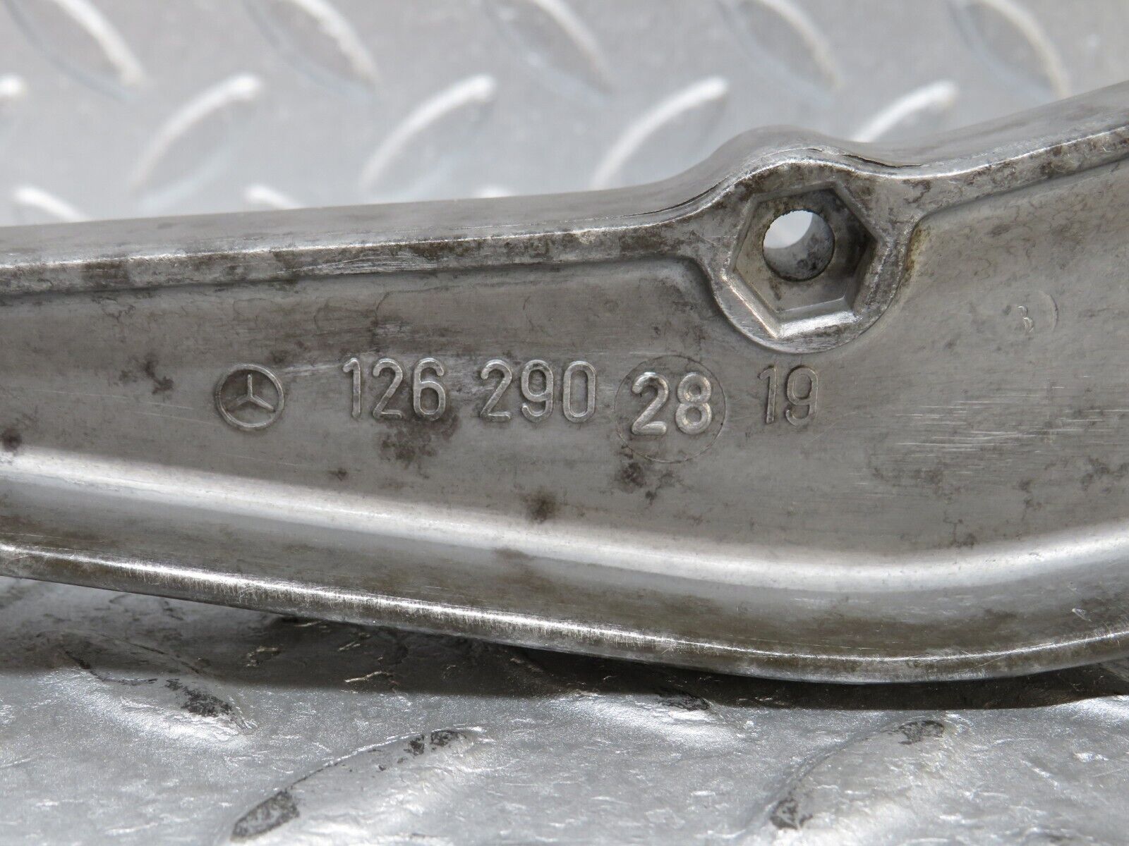 36161 Mercedes-Benz W126 420SE Brake Pedal Bracket 1262902819