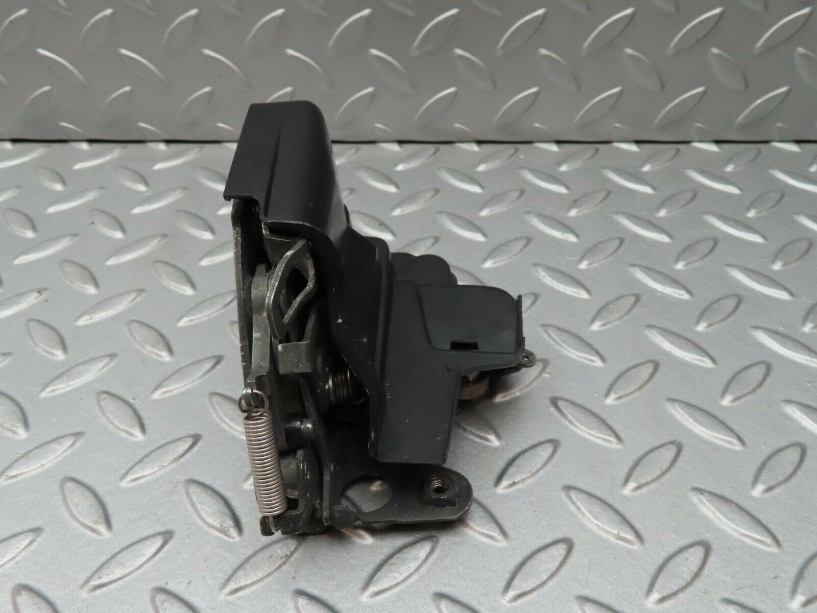 4315 Mercedes-Benz W123 230E Rear Right Door Lock Mechanism