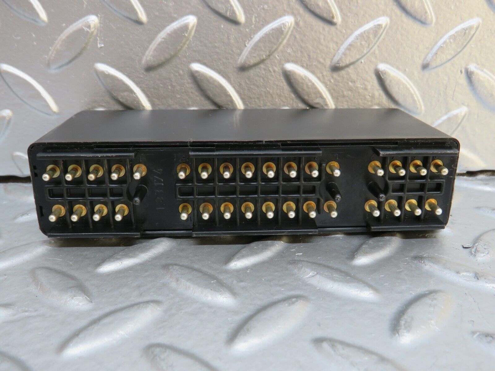 29437 Mercedes-Benz W124 230E Headlight Control Unit Relay 1265420332