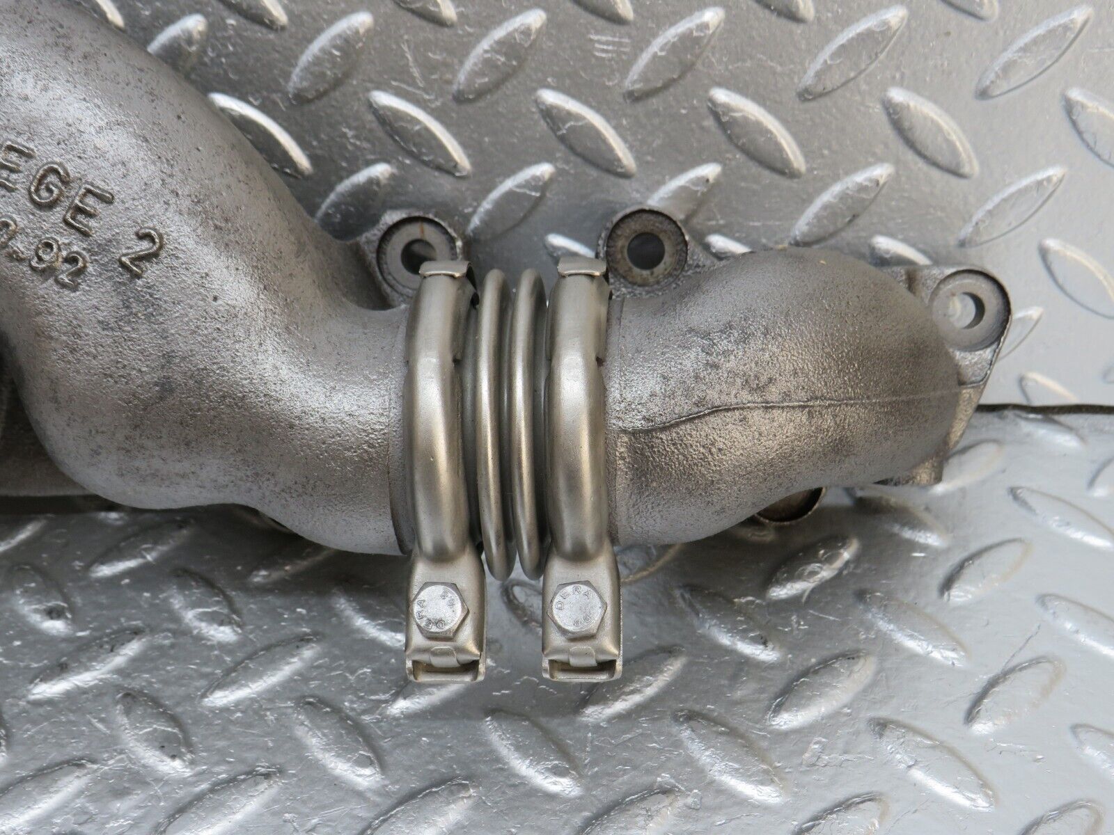 33051 Mercedes-Benz W140 420 V8 M119 Exhaust Manifold Left 1191427802 1197202