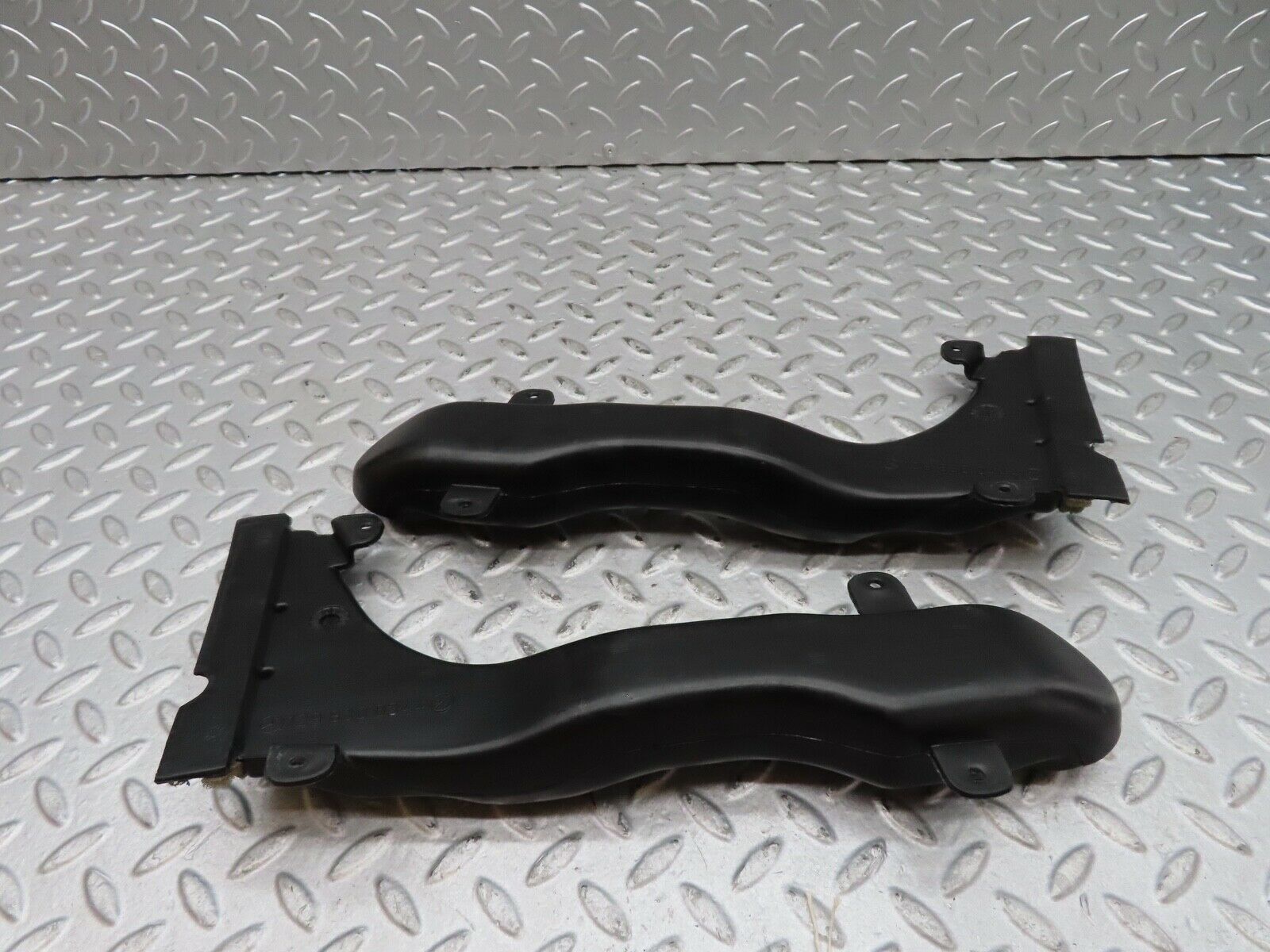 17104 Mercedes-Benz R129 300SL Coupe Front Air Vent Duct Pair