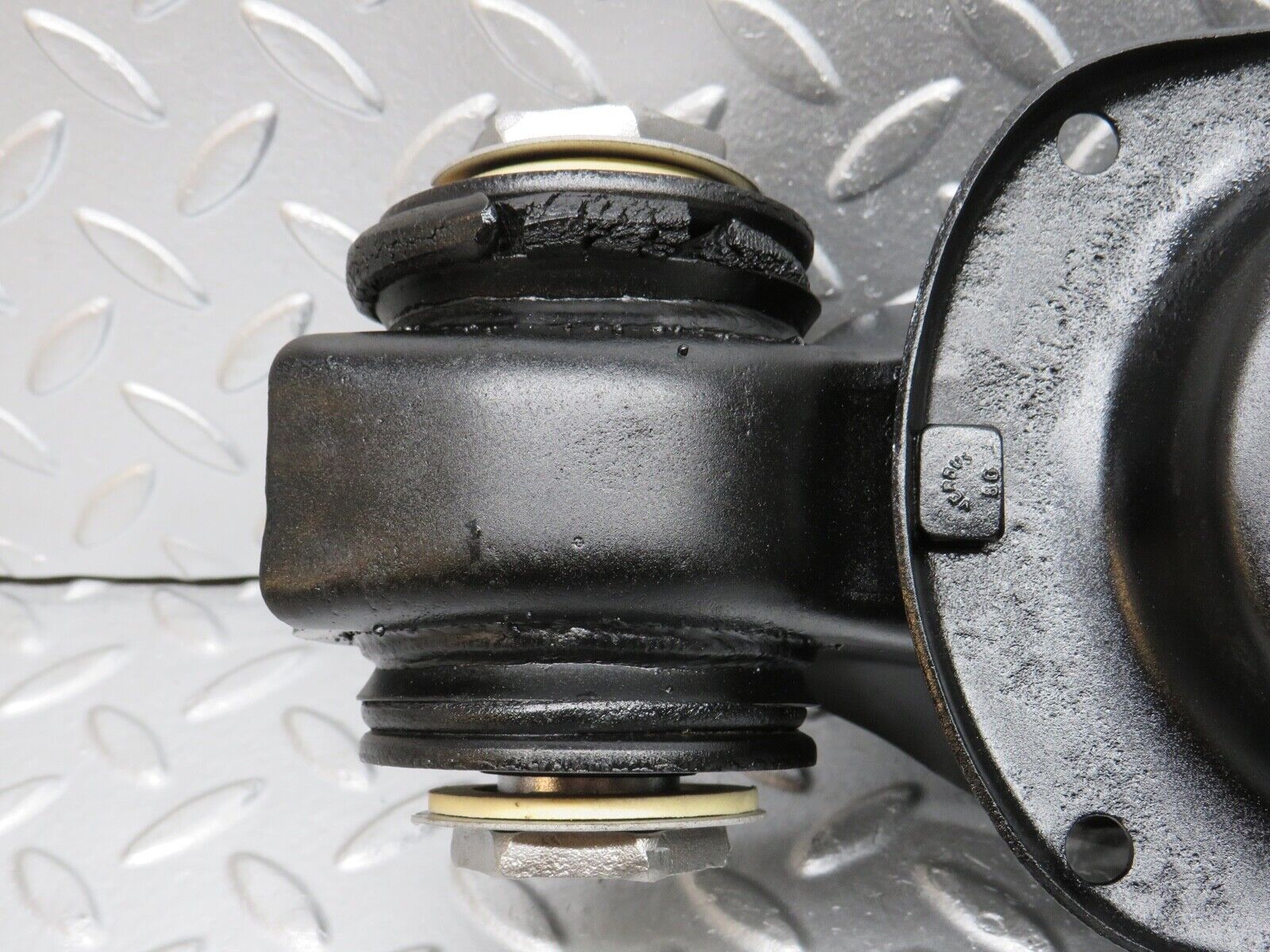 0392 Mercedes-Benz W108 280SE Rear Axle Spring Coil Mount