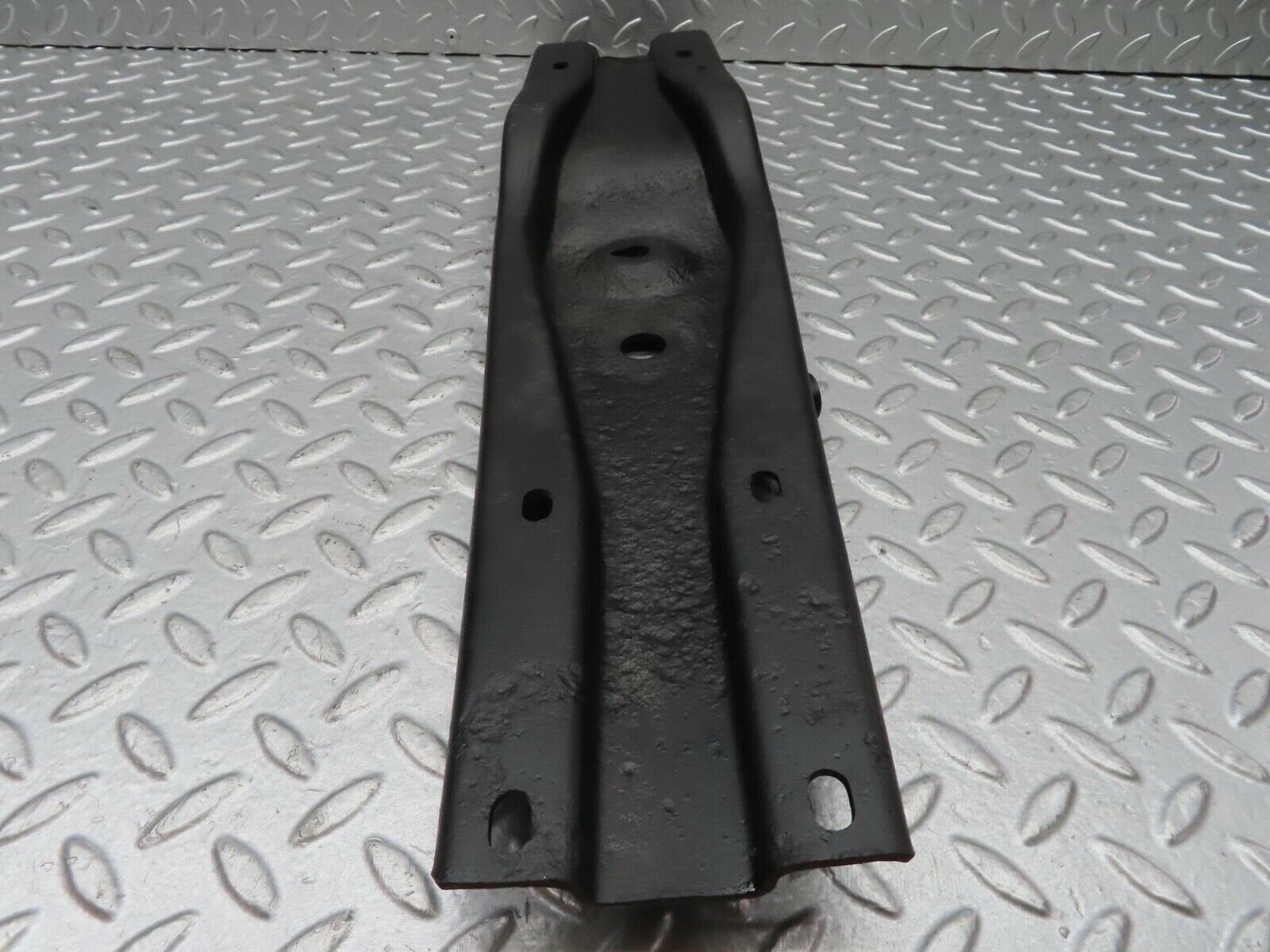 13003 Mercedes-Benz W111 220S Manual Gearbox Mount Bracket