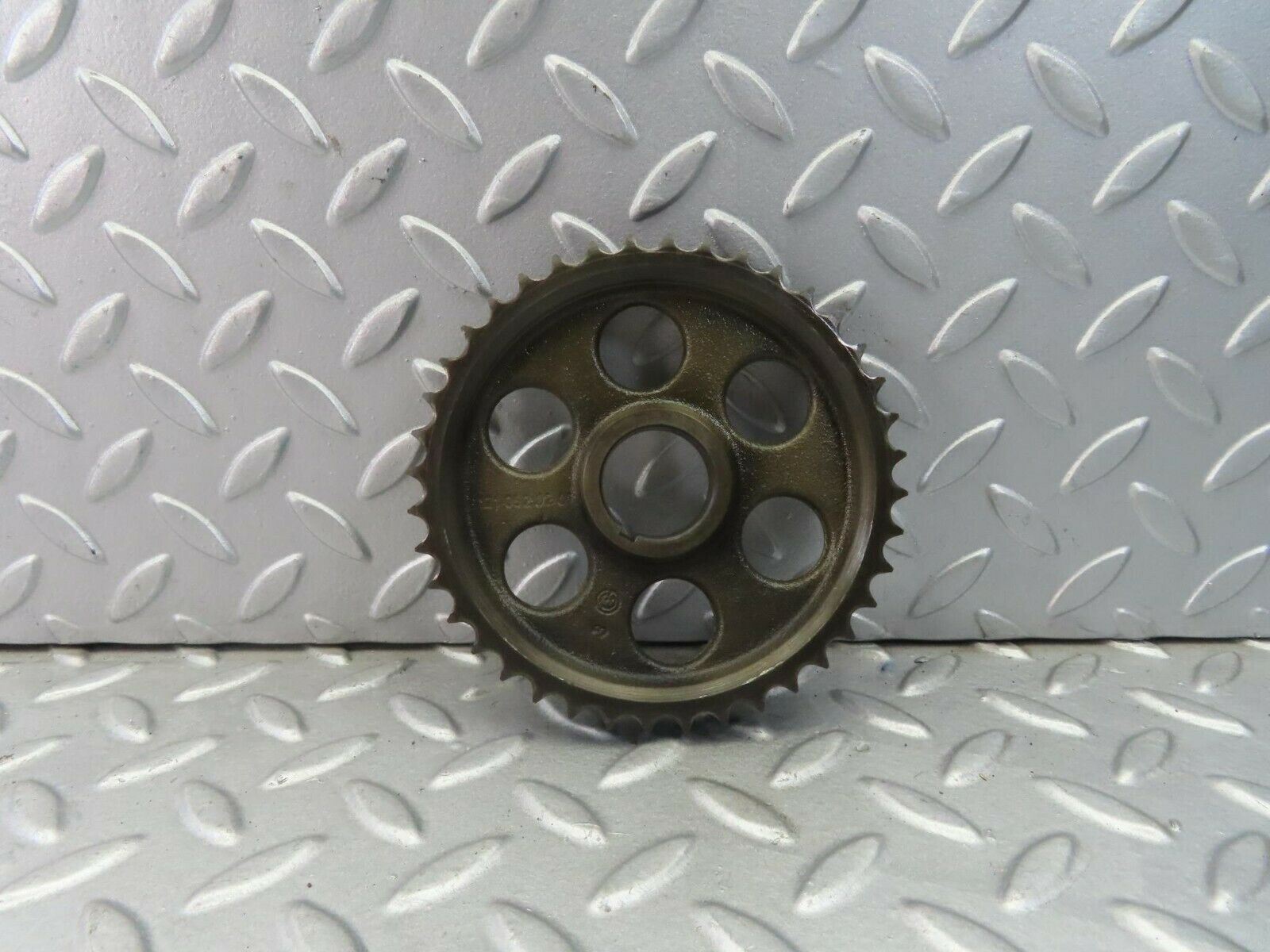 8448 Mercedes-Benz W108 Camshaft Timing Gear 1210520201