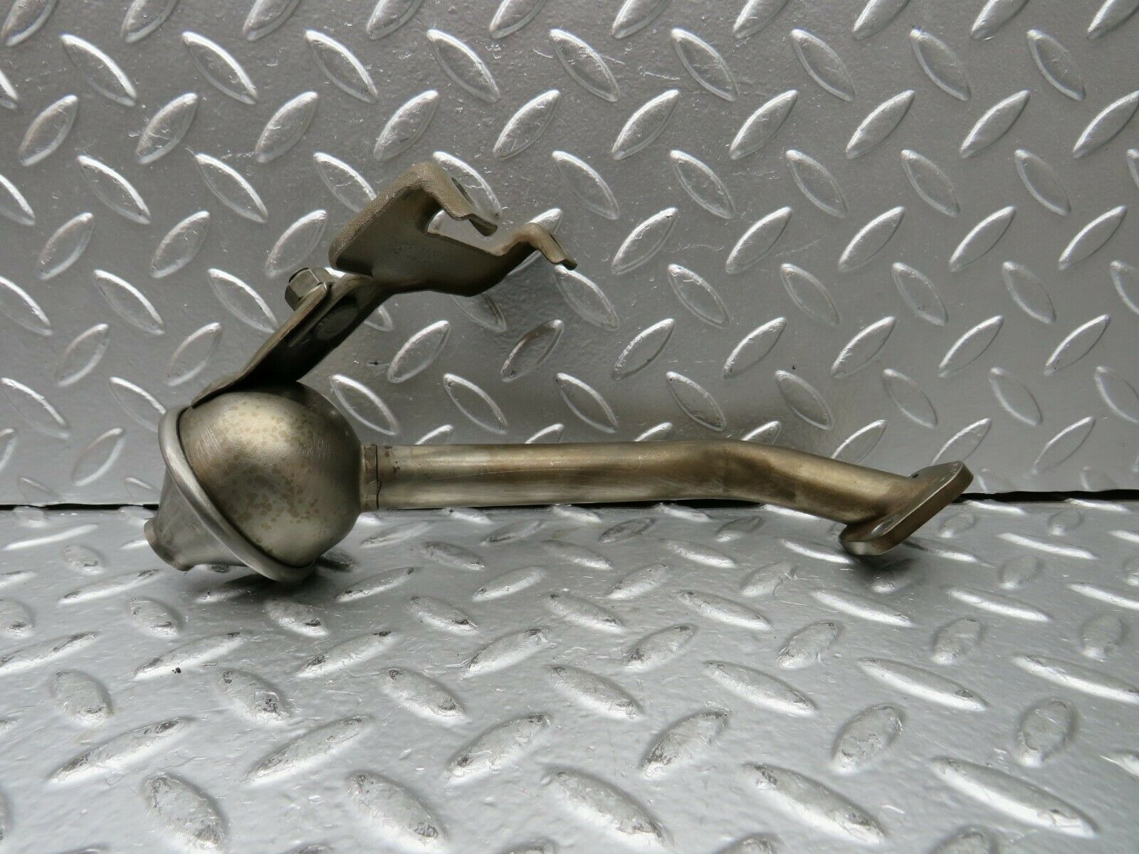 23079 Mercedes-Benz C123 230CE Coupe Oil Pump Filter 1021800440