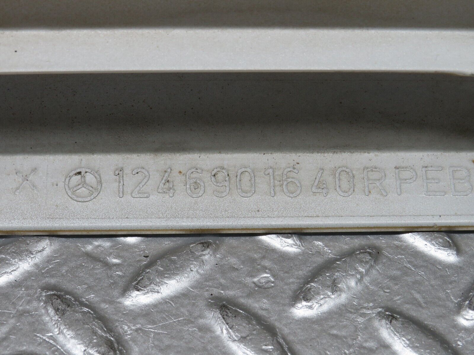 30365 Mercedes-Benz W124 230E Front Right Door Lower Moulding 1246901640