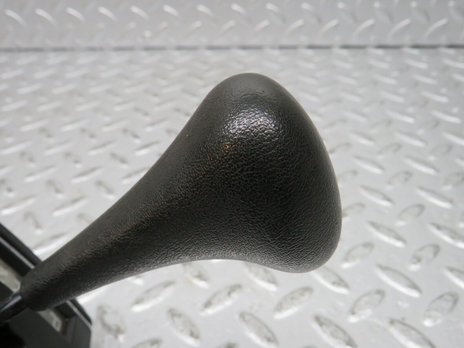 32001 Mercedes-Benz W123 230E Automatic Gear Shift Selector