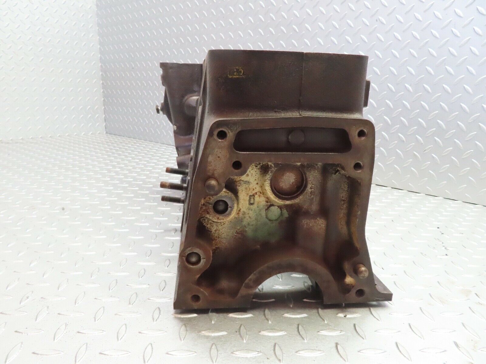 18164 Mercedes-Benz W123 200 Engine Block 1150110301 M115.938