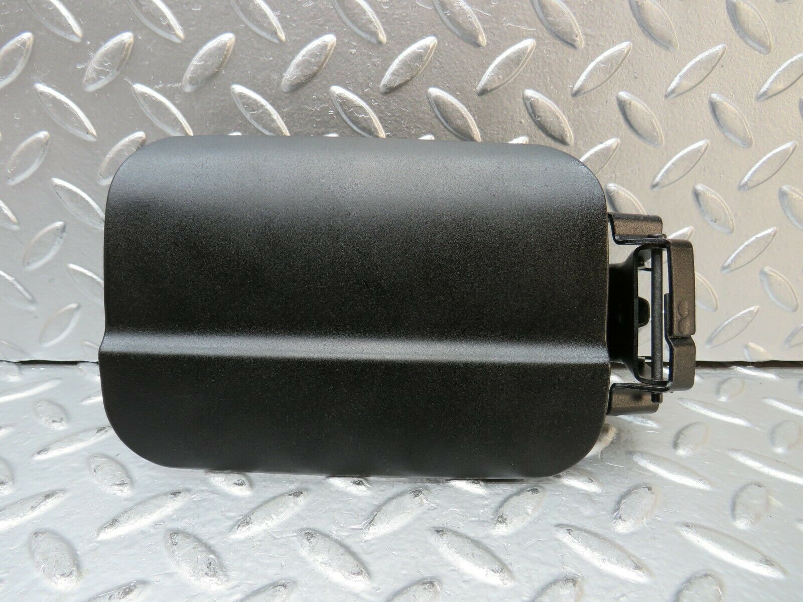 23152 Mercedes-Benz C123 230CE Coupe Fuel Tank Flap Cap Without Spring