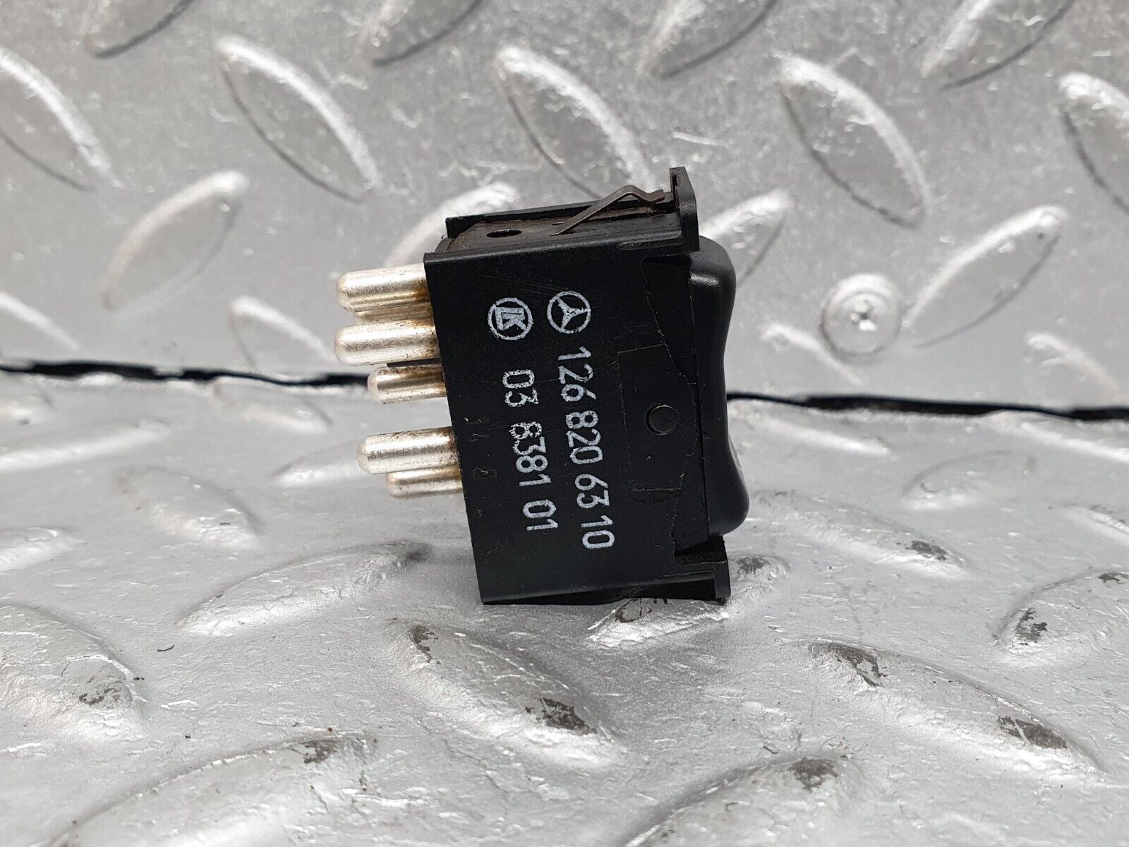 41103 Mercedes-Benz W126 300SE Rear Electric Window Switch 1268206310