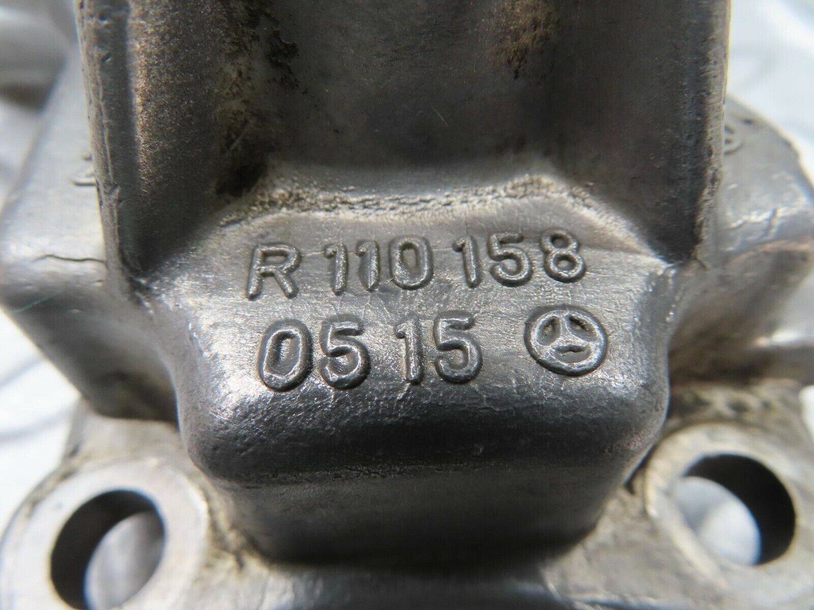 14045 Mercedes-Benz C107 280SLC Ignition Distributor Housing 1101580515