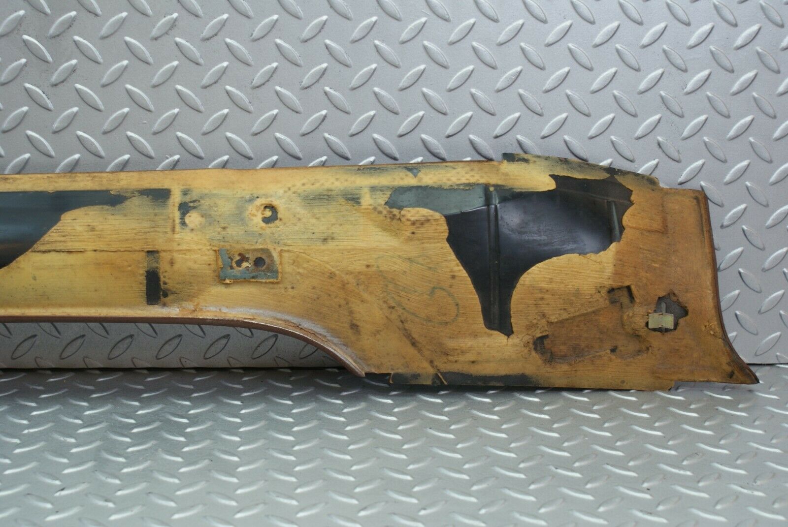 2603 Mercedes-Benz W116 350SE Headlining Roof Panel Left Brown