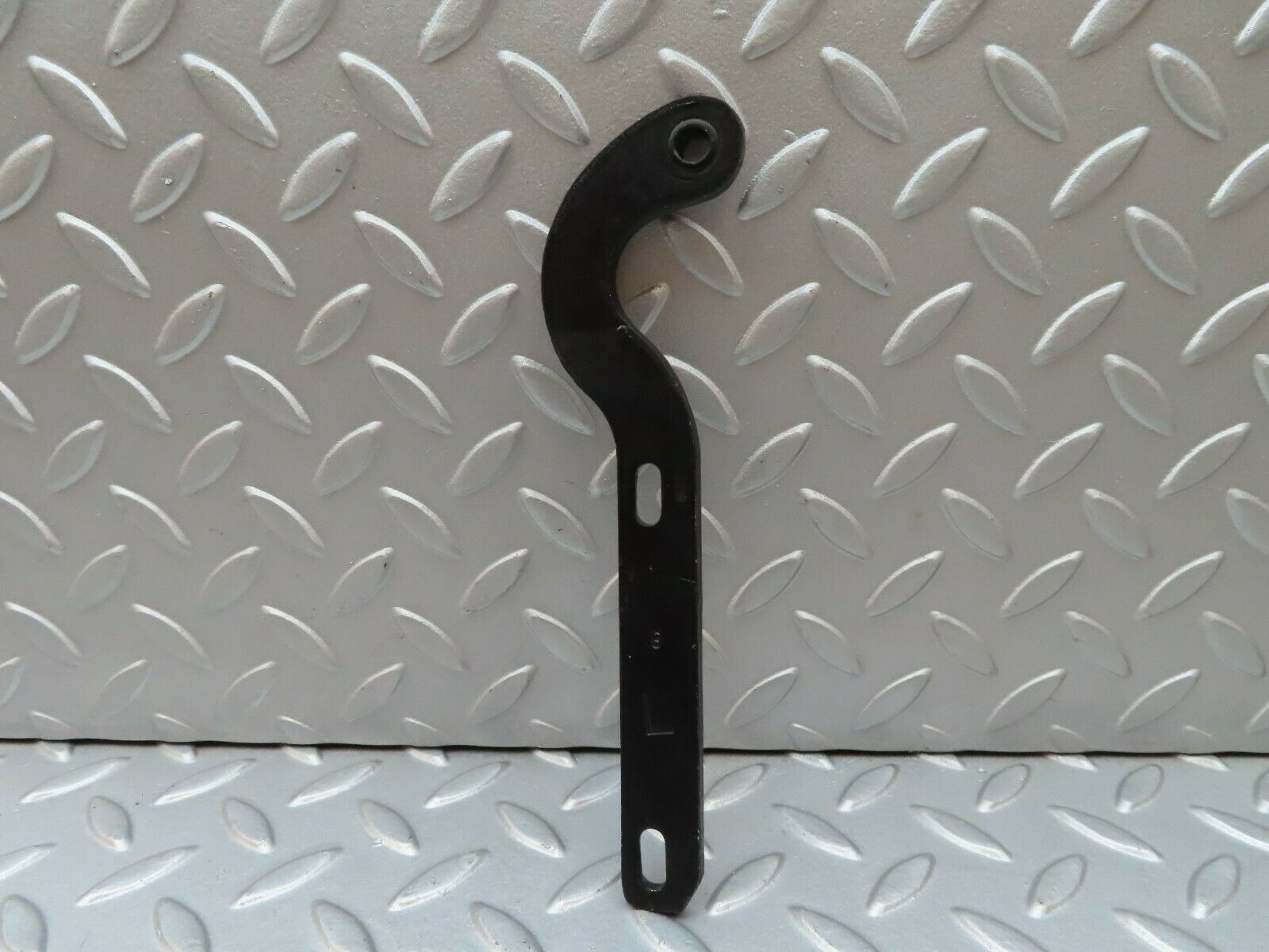 3624 Mercedes-Benz W115 220D Left Bonnet Hinge Support