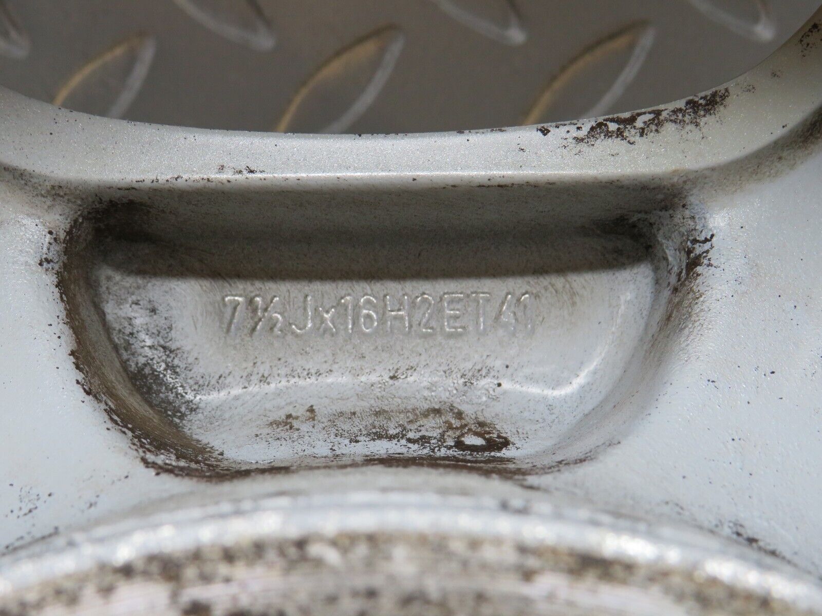 35086 Mercedes-Benz Alloy Wheel Set 7.5Jx16H2 ET41 2104011302