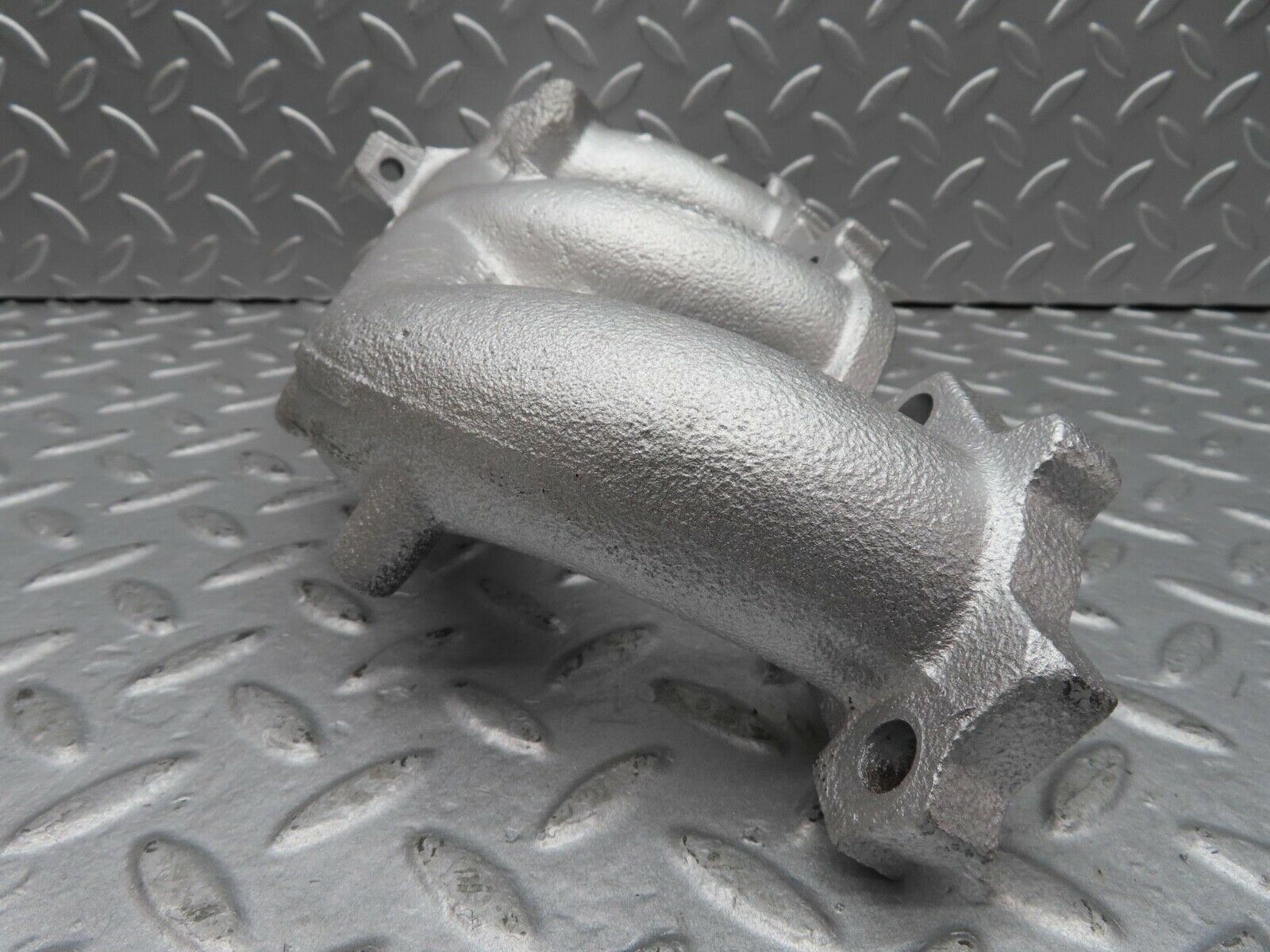 16418 Mercedes-Benz W124 260E Exhaust Manifold 1-3 Cylinder 1031425022