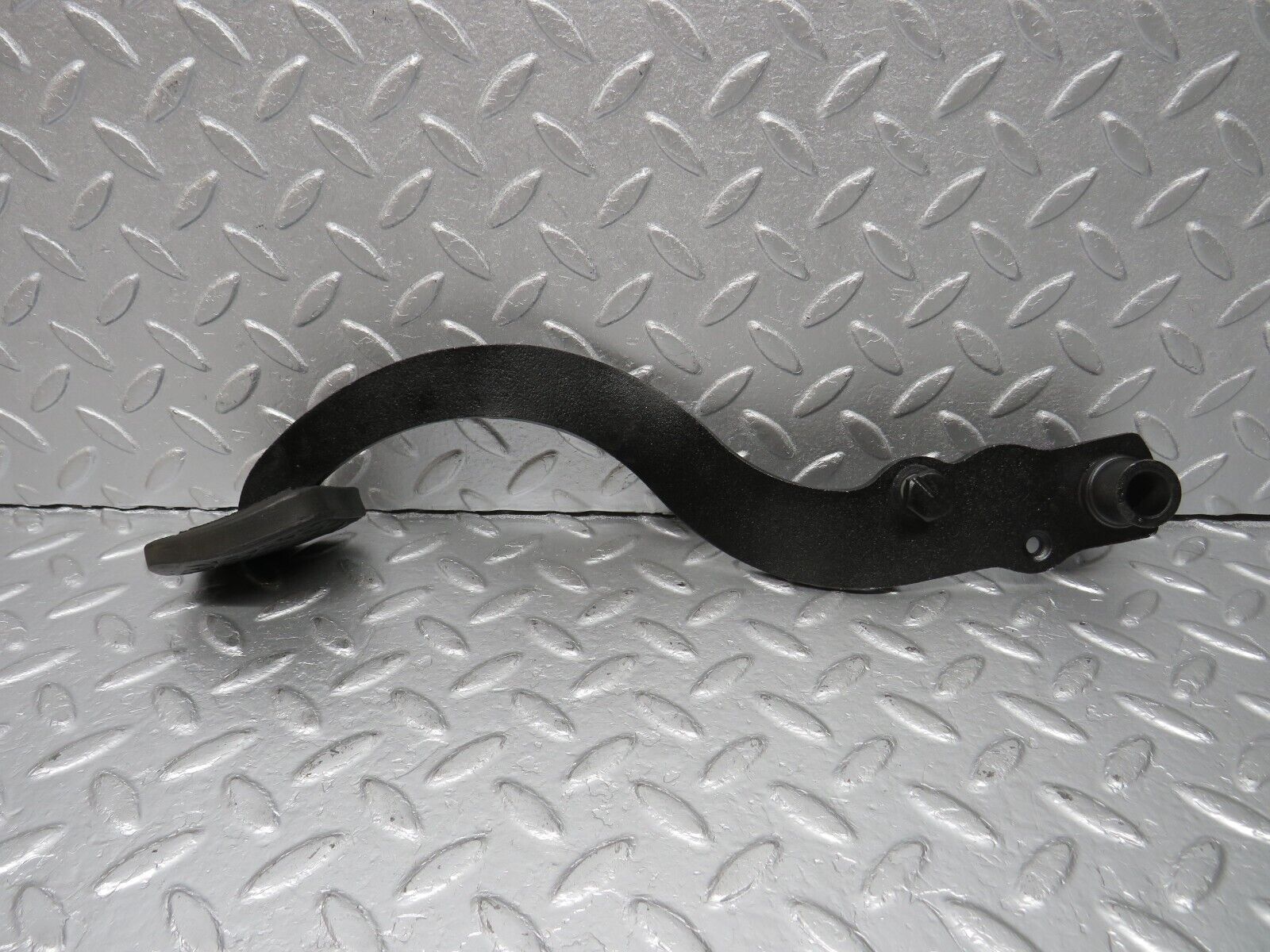 40380 Mercedes-Benz W110 230 Brake Pedal With Rubber 1102910182