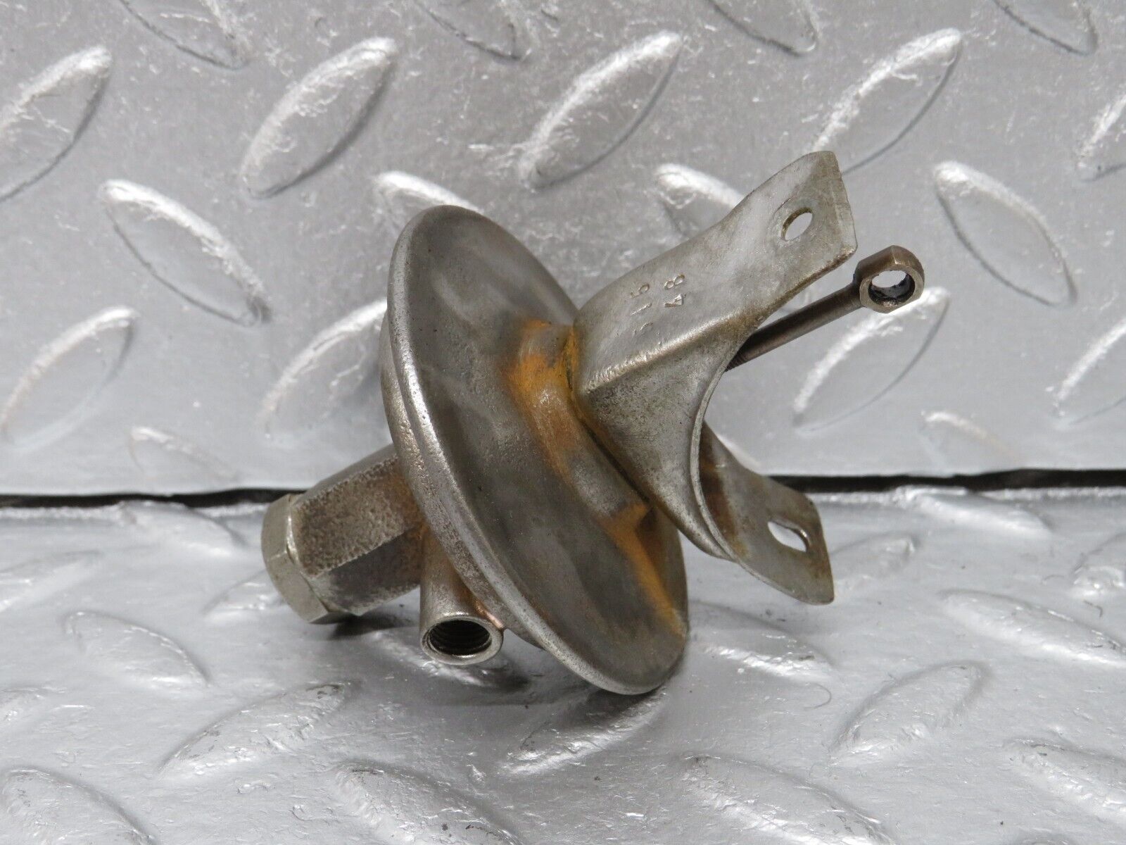 40305 Mercedes-Benz W110 230 Ignition Distributor Vacuum Control Valve