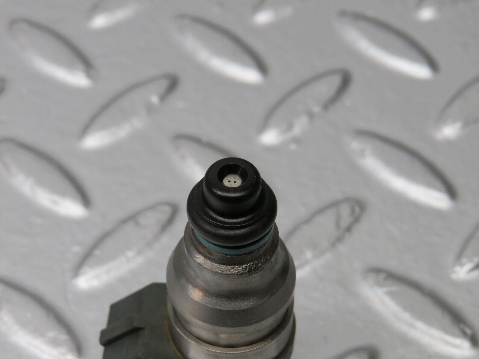 39420 Mercedes-Benz R129 320SL Coupe Fuel Injector Bosch 0000787323 0280155209