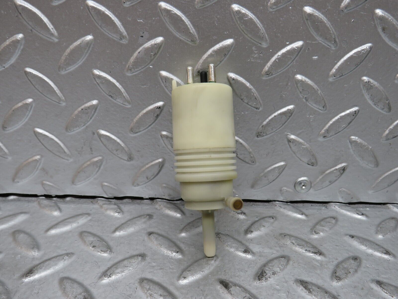 29115 Mercedes-Benz C124 320CE Coupe Windscreen Washer Pump 1248690421