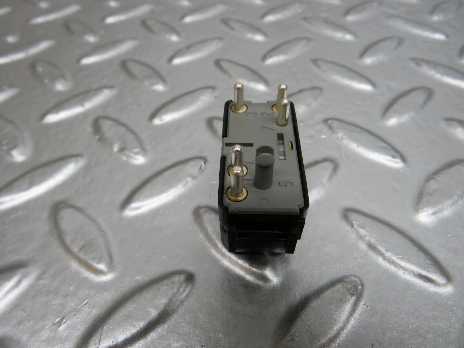 24669 Mercedes-Benz W140 S320 Electric Window Switch Left Side 1408210151