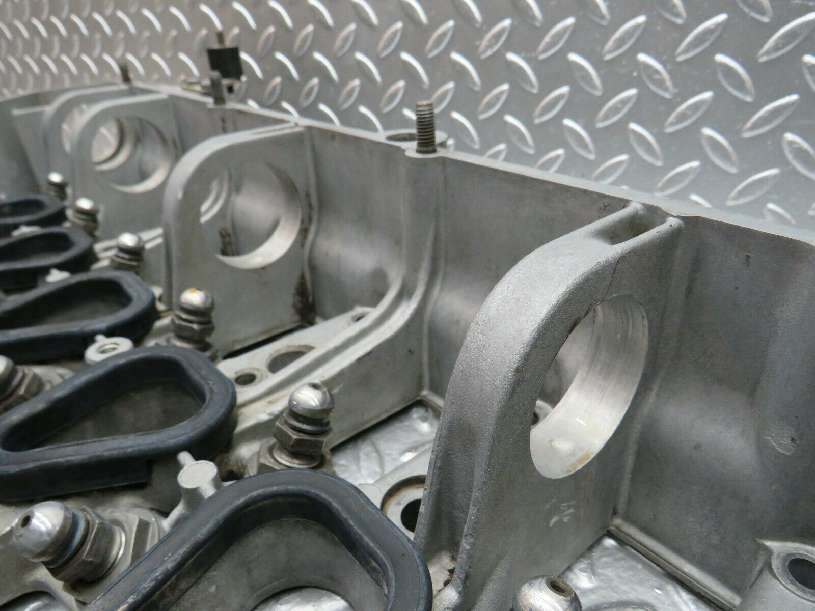 24128 Mercedes-Benz W123 280E Camshaft Bearing Casing 1100163304