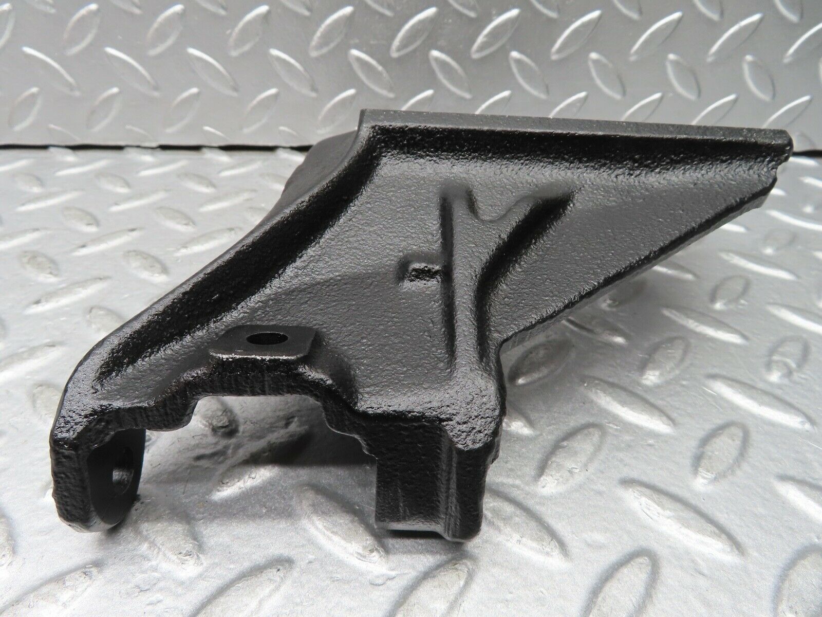 20376 Mercedes-Benz W114 280CE Coupe Alternator Generator Bracket 1101550335