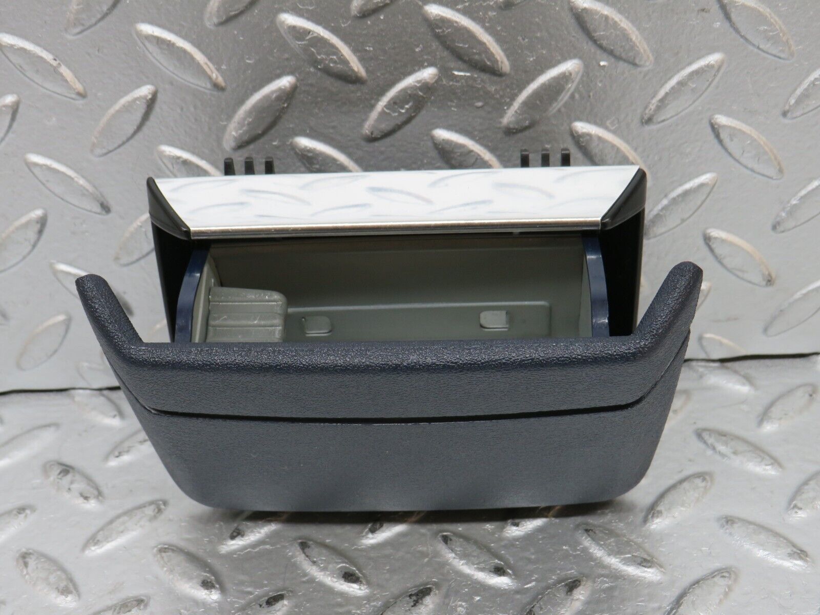 31967 Mercedes-Benz W123 230E Rear Door Ashtray Blue