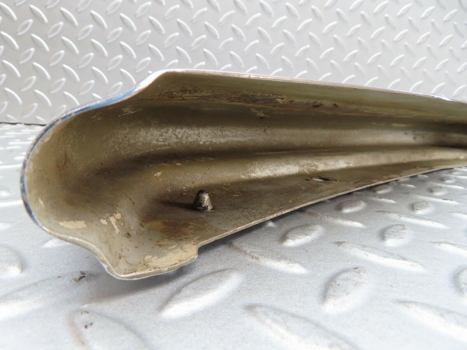 12599 Mercedes-Benz W108 Front Right Upper Bumper Corner