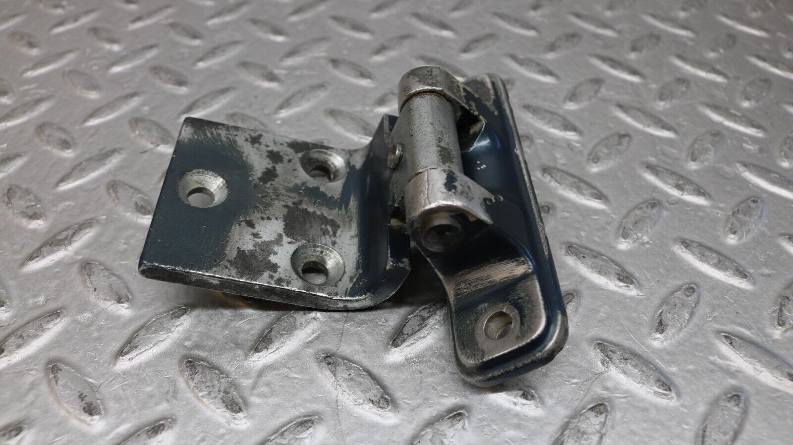 37271 Mercedes-Benz W109 300SEL Door Hinge Right Side