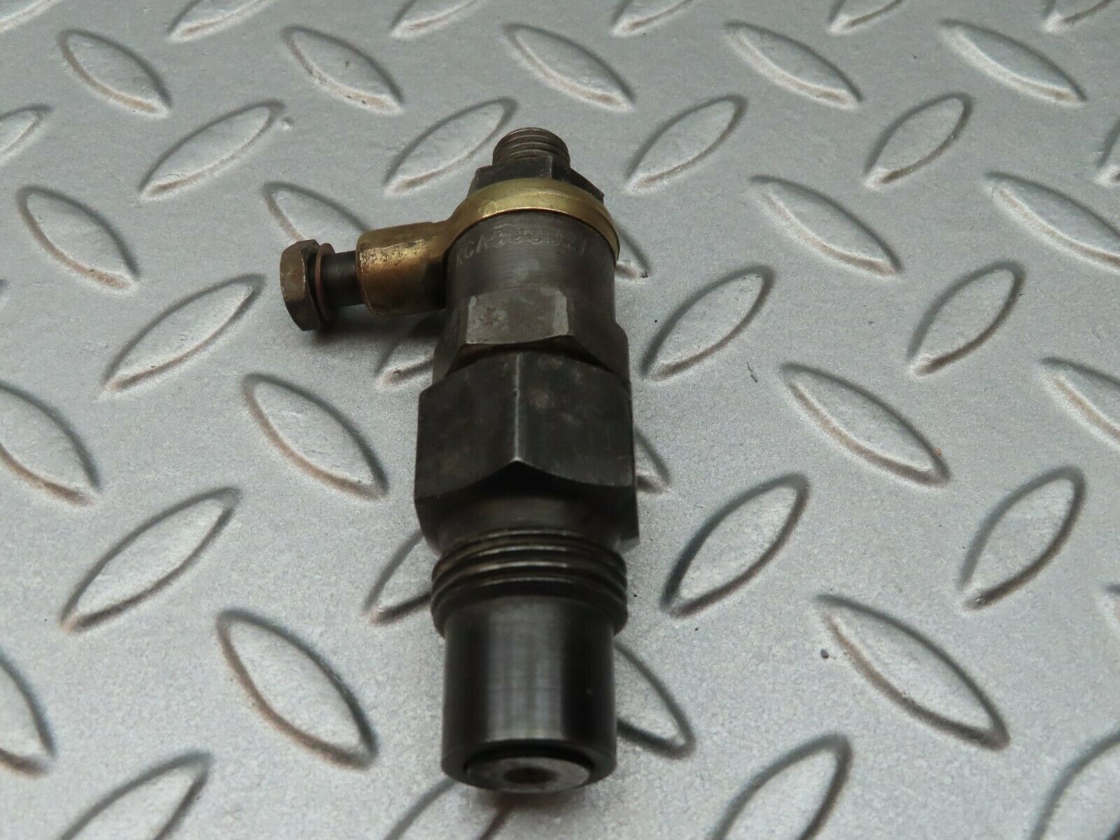 3685 Mercedes-Benz W120 PONTON Diesel Fuel Injetcor Bosch KCA30SD2/4