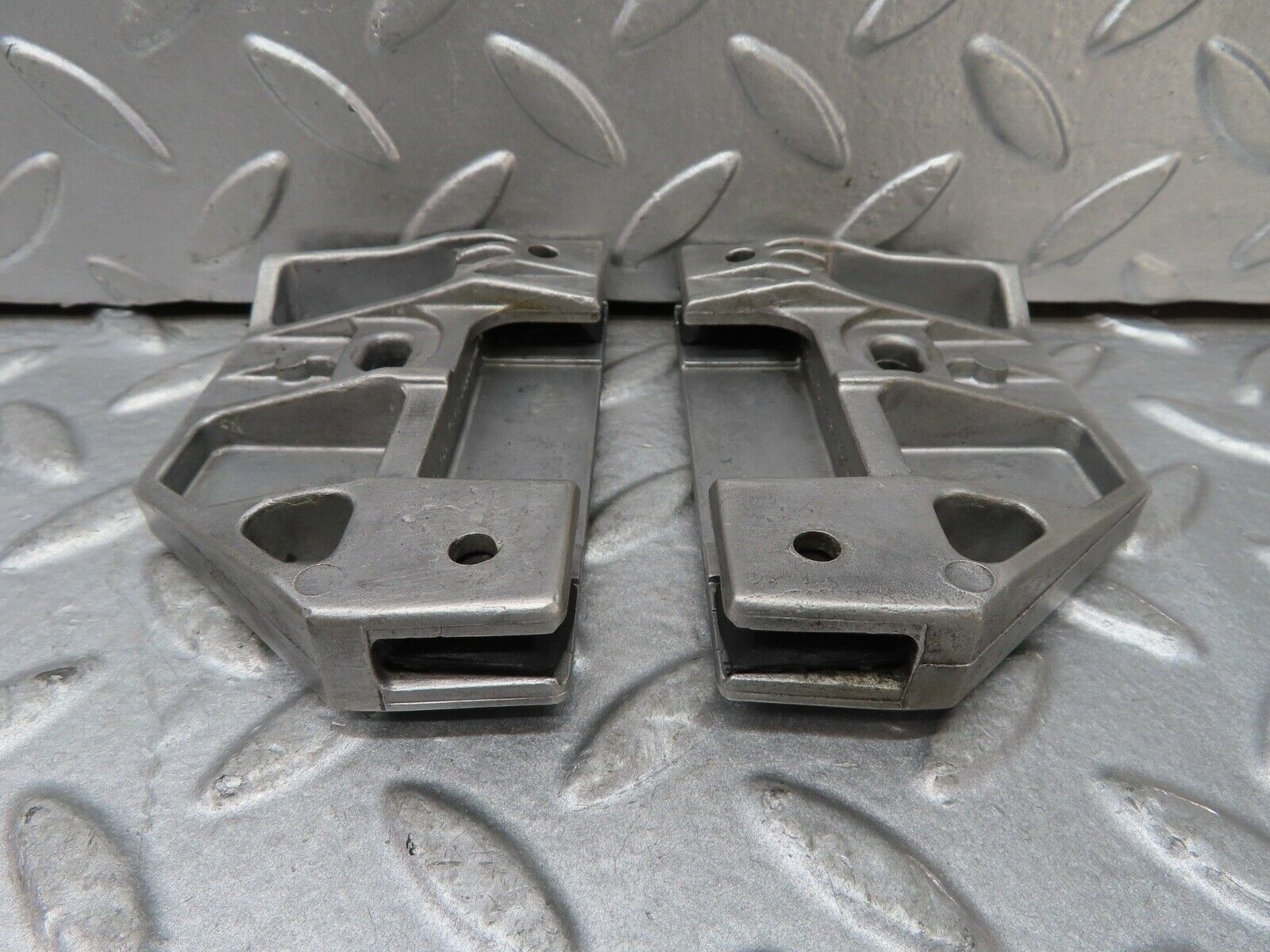 17394 Mercedes-Benz R129 300SL Coupe Door Window Guide Pad Pair 1247250132