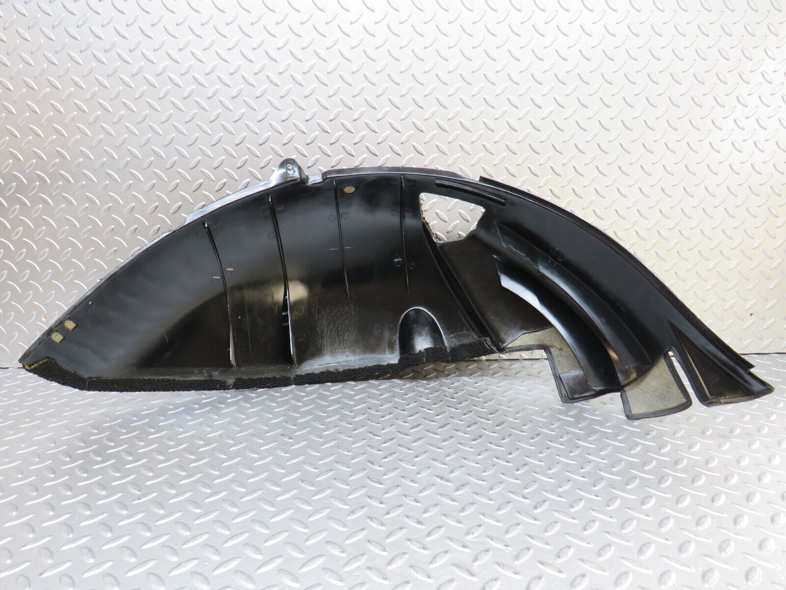 28198 Mercedes-Benz S123 240D Wagon Wheel Arch Cover Right 1236921689