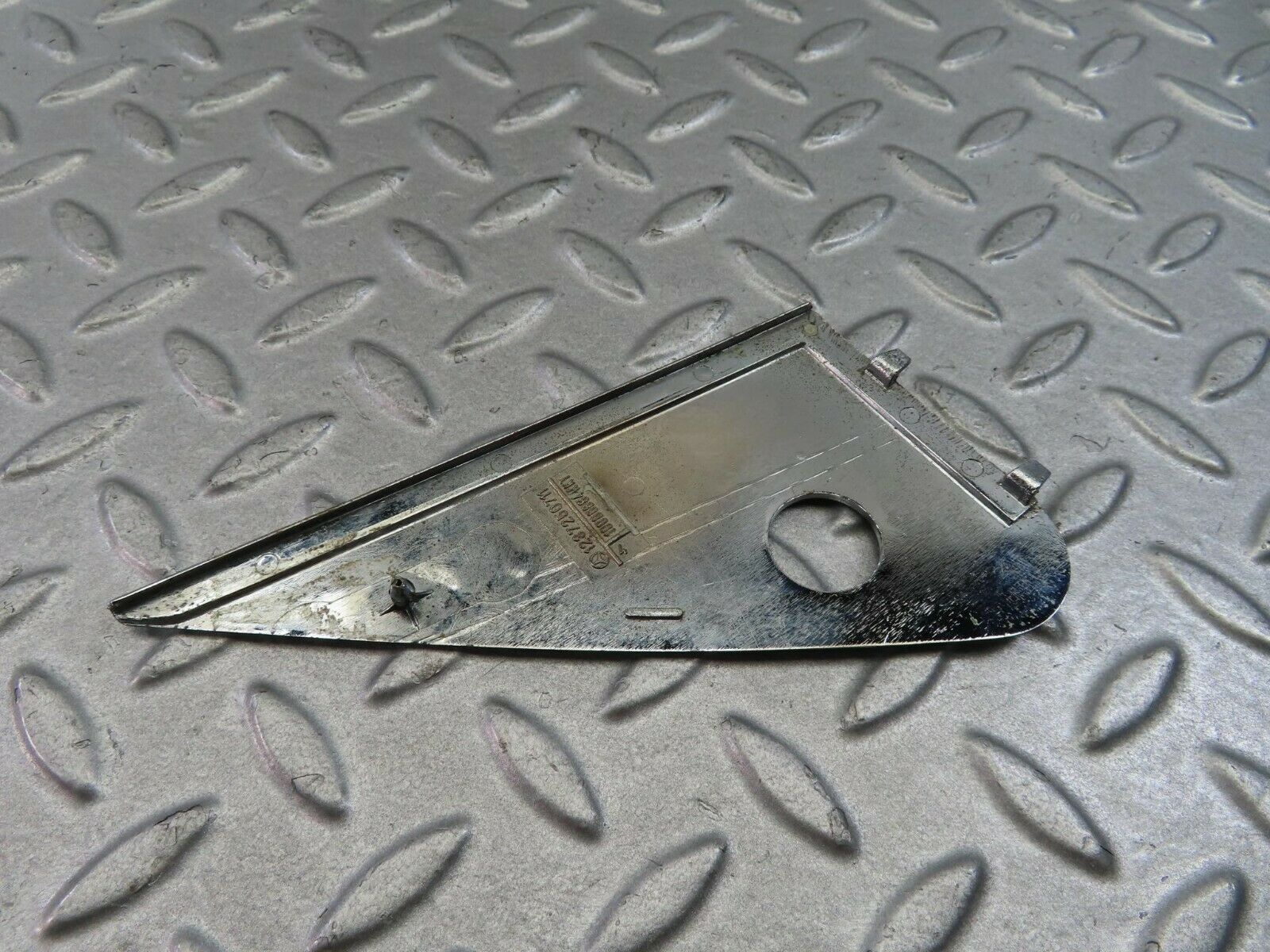 8145 Mercedes-Benz W123 Mirror Triangle Cover Left 1237250711