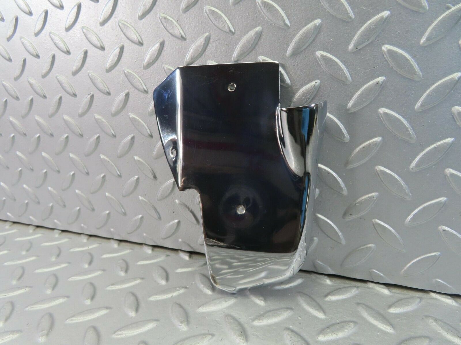 10116 Mercedes-Benz C123 230CE Coupe B Pillar Chrome Cover Plate Left Side