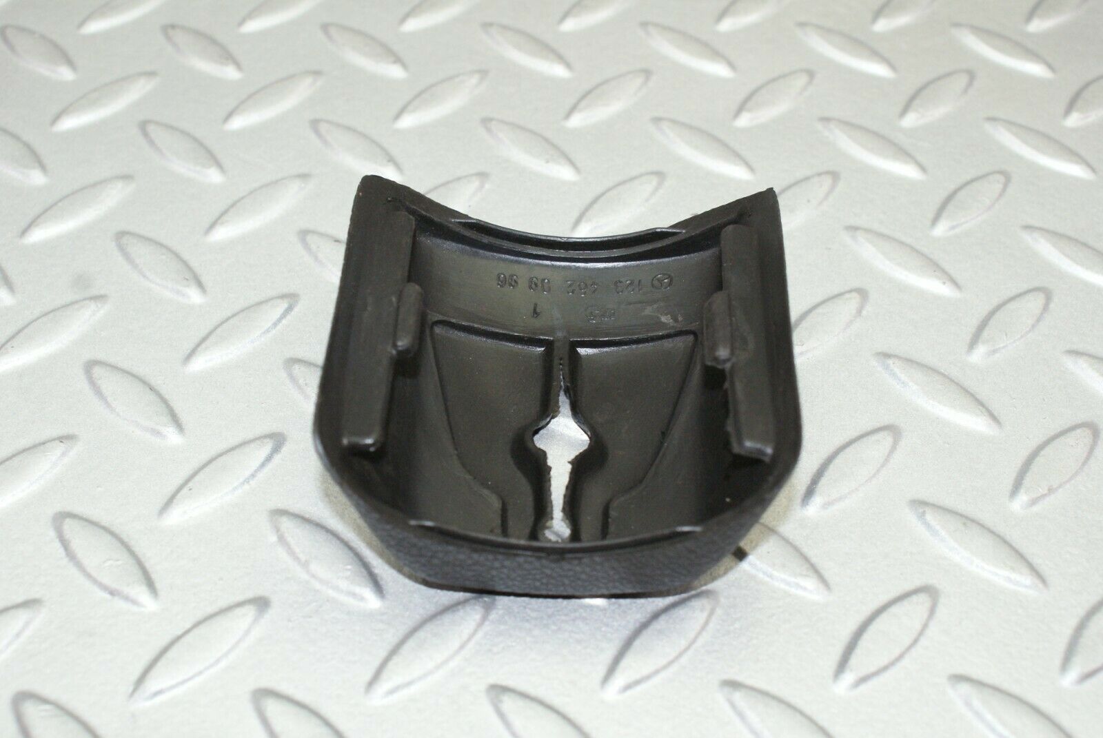 2666 Mercedes-Benz W123 280E Steering Column Switch Rubber Cover 1234620996