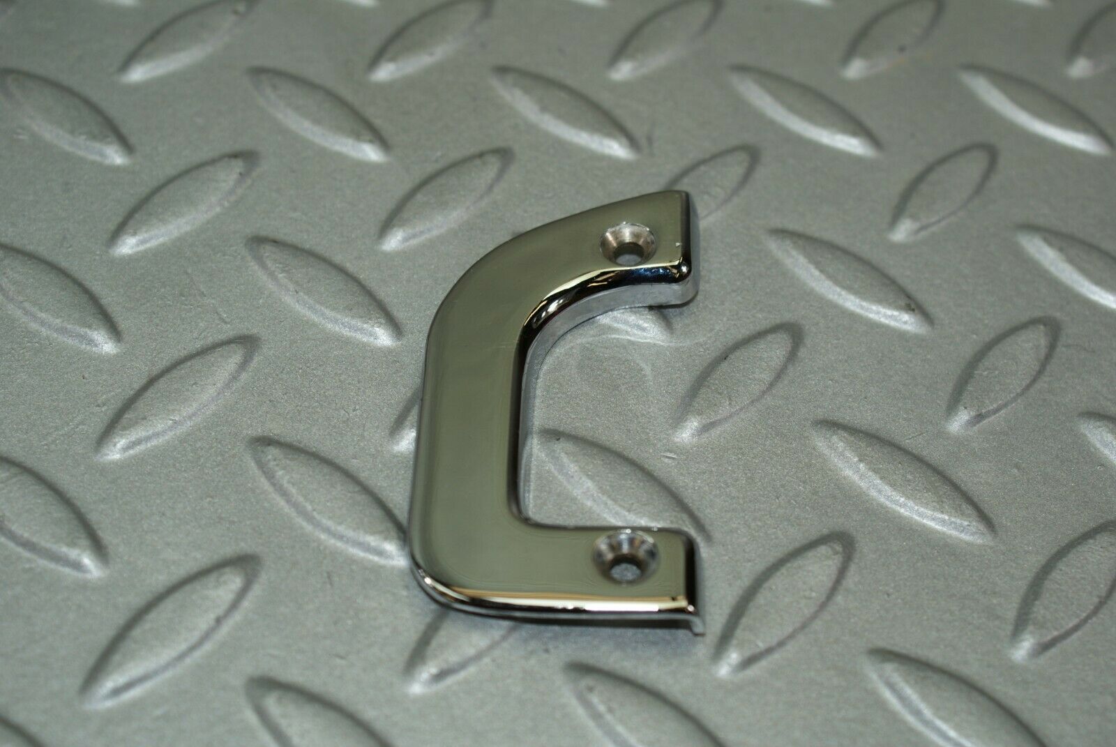 3188 Mercedes-Benz W115 220D Right Interior Chrome Door Latch Trim