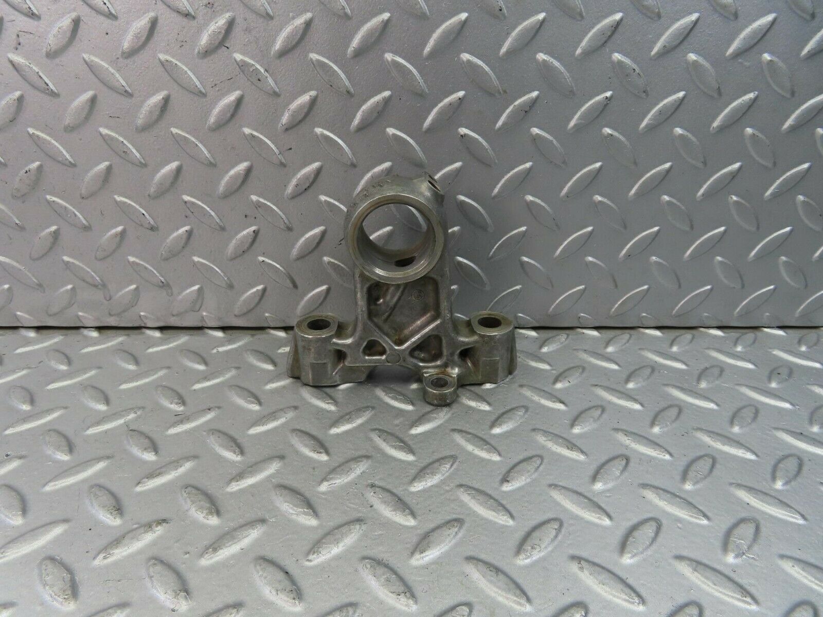 8974 Mercedes-Benz W108 Camshaft Tower Bearing 1800515110