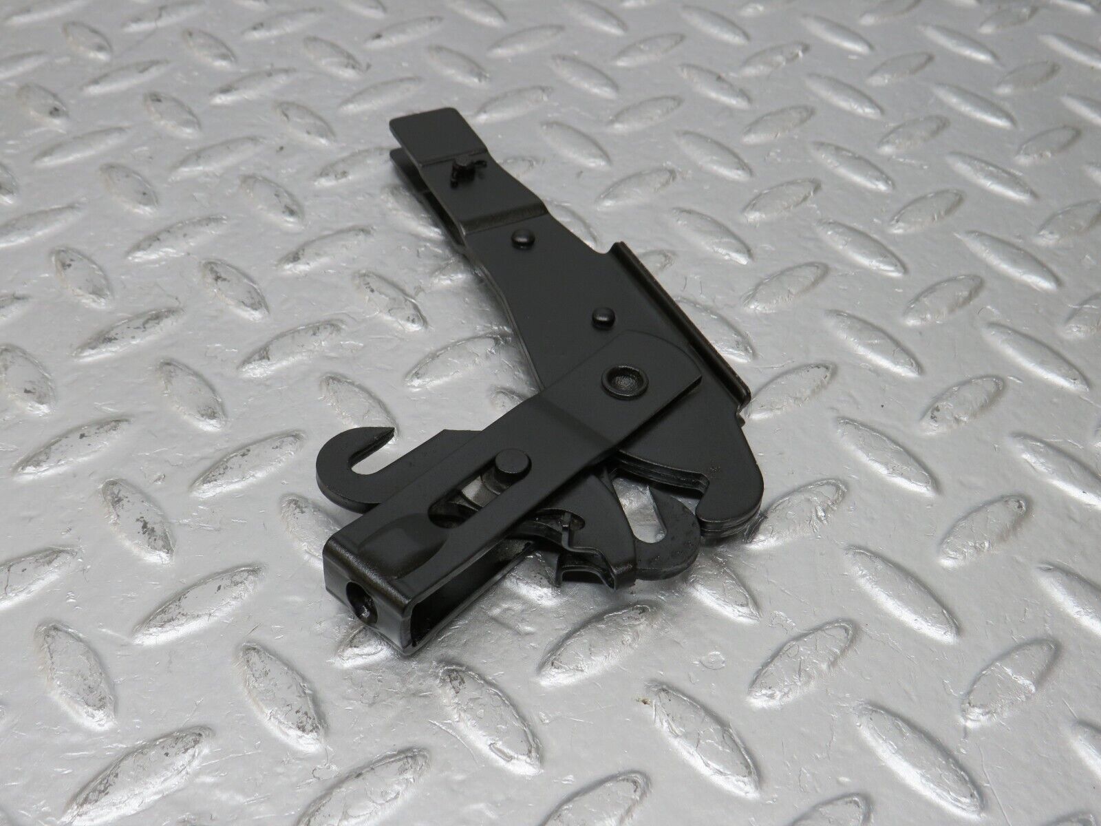 34588 Mercedes-Benz C126 380SEC Coupe Handbrake Adjusting Handbrake Regulator