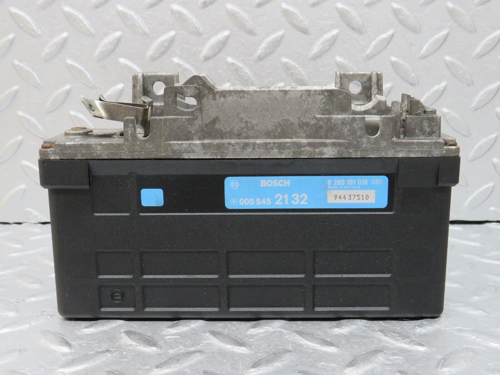 36544 Mercedes-Benz W201 190E 2.0L ABS Control Unit Bosch 0055452132 0265101018