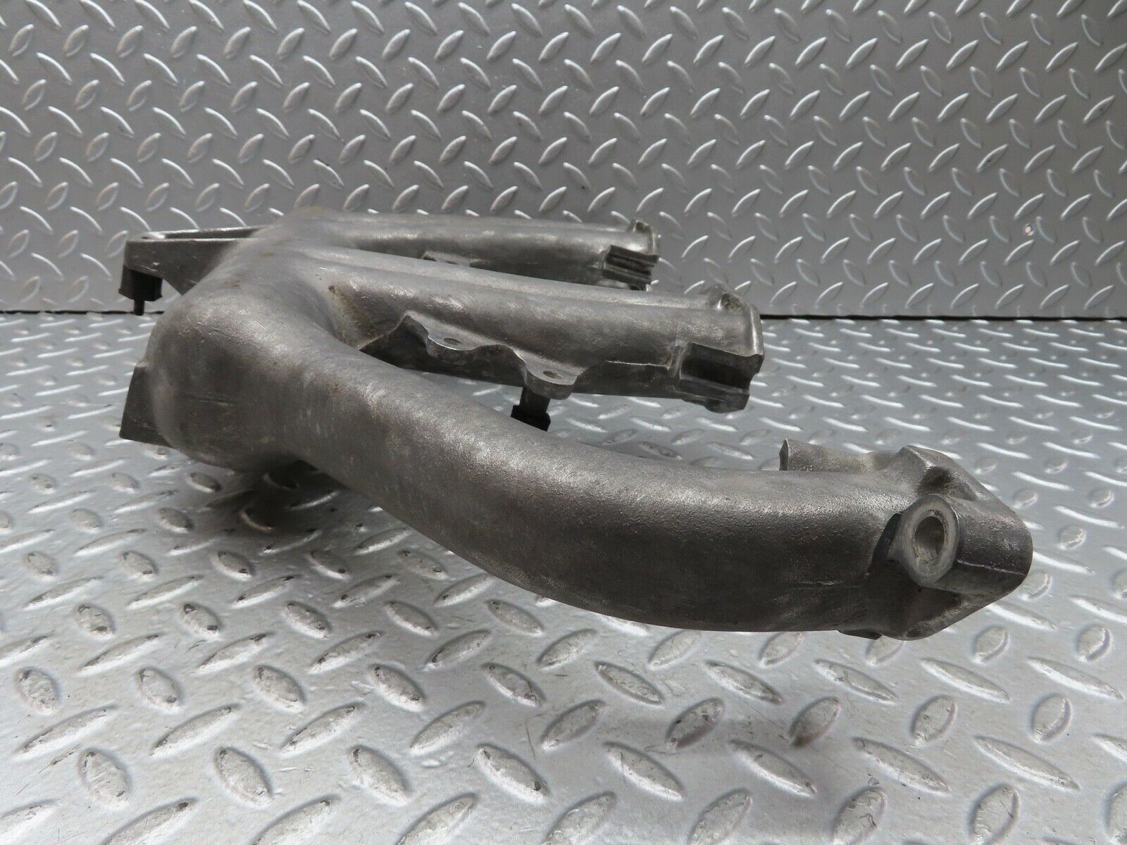 19177 Mercedes-Benz W123 300D Air Intake Manifold 6171410301