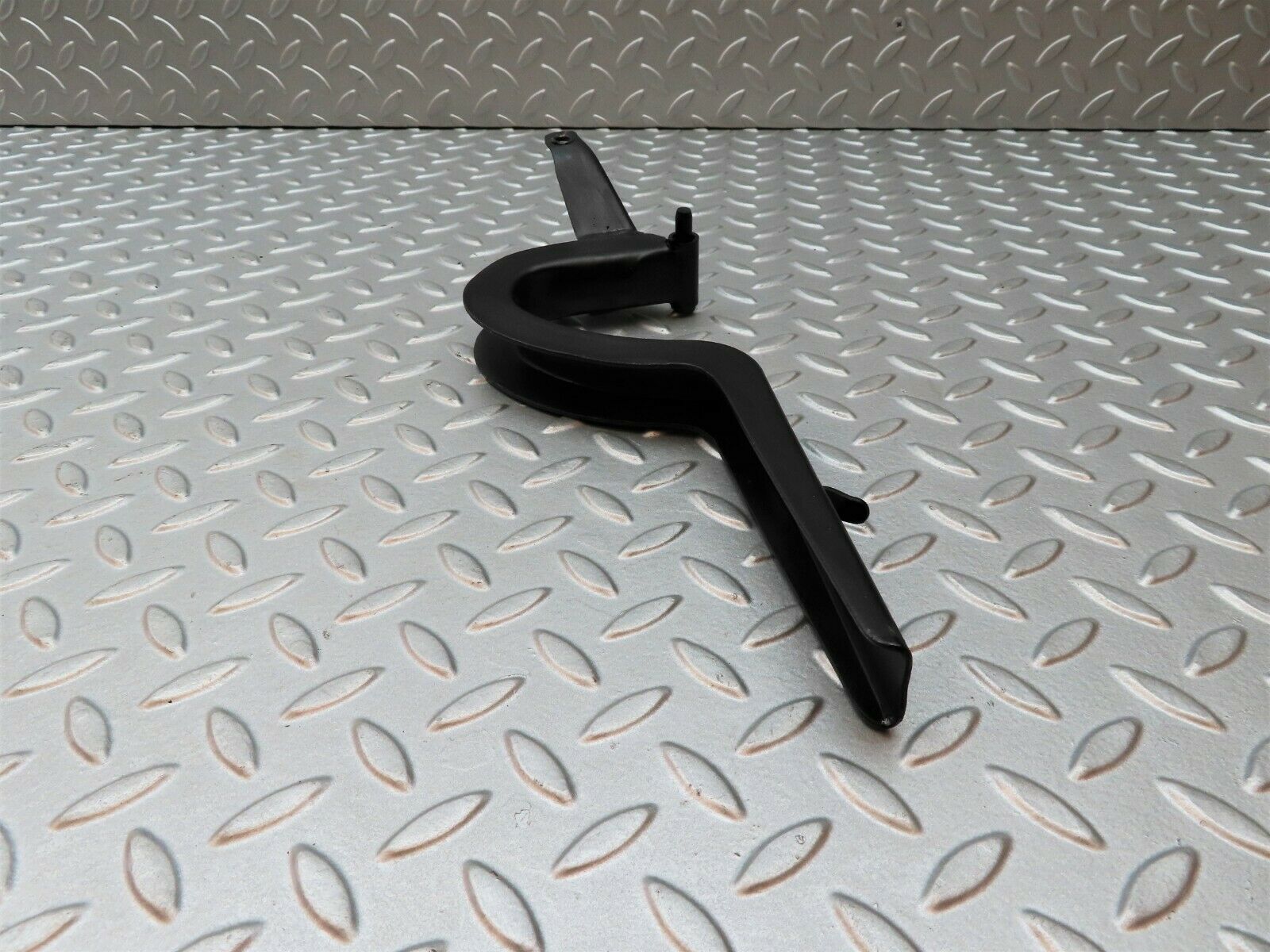 4239 Mercedes-Benz V123 240D LWB Trunk Lid Hinge Left Side 1237500187