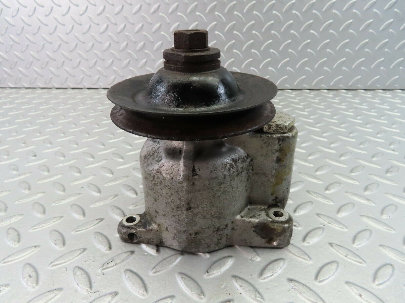 7754 Mercedes-Benz S123 230TE Wagon Power Steering Pump 1264601380