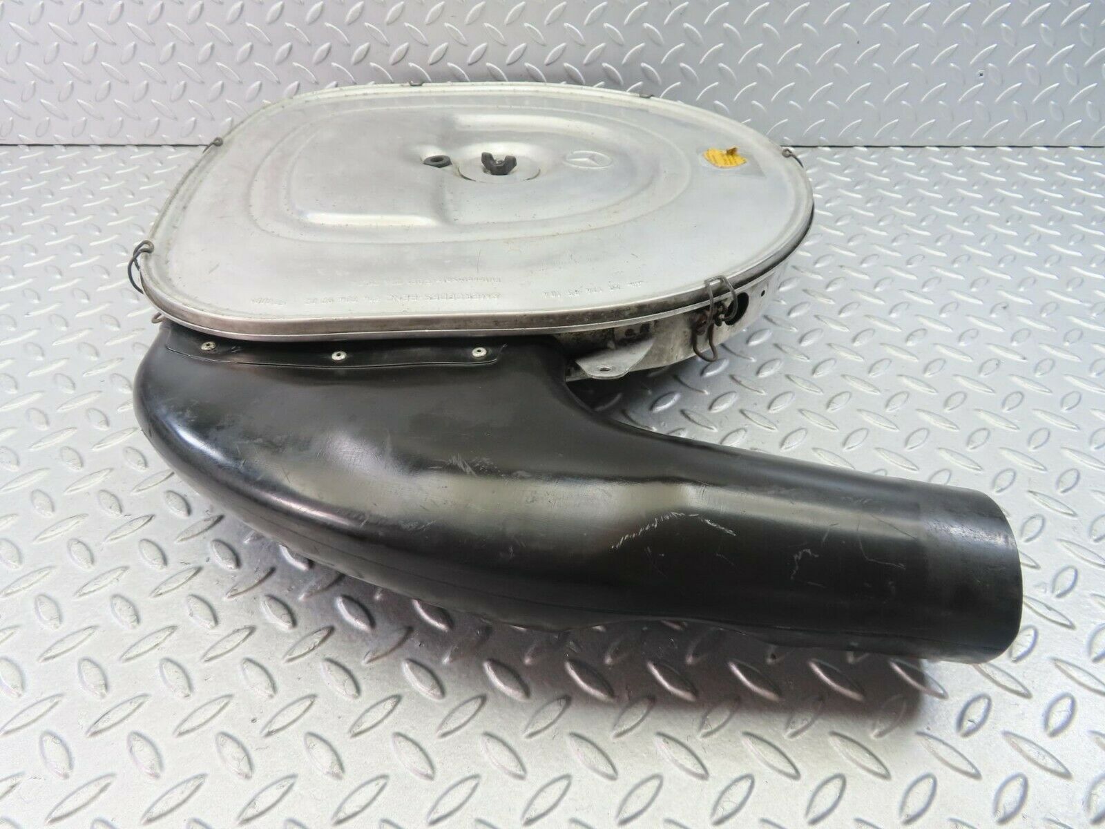 8628 Mercedes-Benz W126 Aluminium Air Filter Box Housing 0140948202